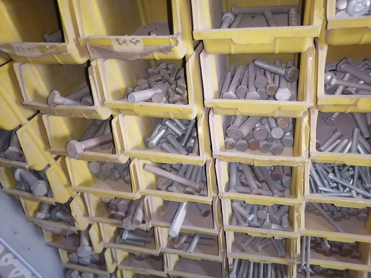 تصفيه محل... 
 اي شي داخل المحل بنص السعر
الخضر. الصوب الكبير. مقابل حسينيه ال جوير
@إشارة


**إذا كنت صاحب هذا الإعلان وتريد حذفه لأي سبب، رجاءا أرسل رسالة إلى الدعم الفني**