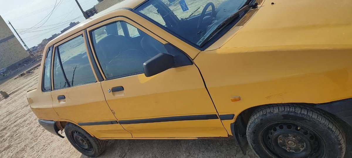 السلام عليكم 
_ سايبة للبيع ، بأسمي ، موديل 2015، سنوية 2027 ، رقمها  بغداد ،  الشواصي معمرة .
_ السعر 30 وبيها مجال ..
_ المكان بغداد حي النصر 
_ للاتصال على الارقام التالية :
***********
***********
