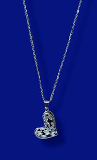 قلادة • فضية • اكسسوار