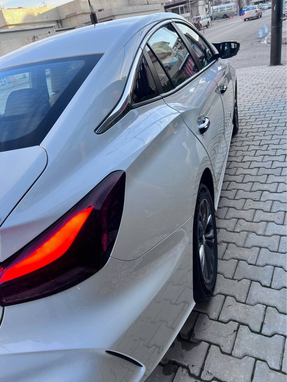 ئێمجی جیتی ٢٠٢٥ فوول مواسەفات بە سفری خۆم دەرم کردوە یەک دەستە بەناوی خۆمەوەیە فوول مواسەفات و فوول جوانکاری تەعدیل سورعە سلاید بەصمە برێک ئۆتۆ هۆڵد تەحەکوماتی کاملی سەر سوکان بەرمەجەی دیلکۆ زەمانی ٢٠ ساڵ بە بەنزینی نۆرماڵیش لێنادات لایت زینۆن عەدەسە لید، کامل سێرڤس بۆ کڕین پەیوەدی بکە بە ژ.م ***********~~*********** السليمانية, العراق
