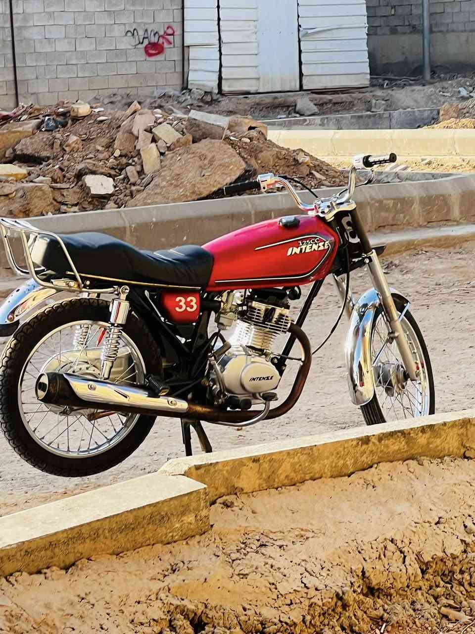 سلام عليكم انتنس قبق اسود للبيع أوراق سكنر٧الدراجه ماعوزهة شي بس صالنصه مزنجره دراجه سريعه مابيه شي مكفوله تجي تشوف بعينك السعر ٨٠٠ بيه مجال قليل الشراب يتصل على هذا الرقم***********
