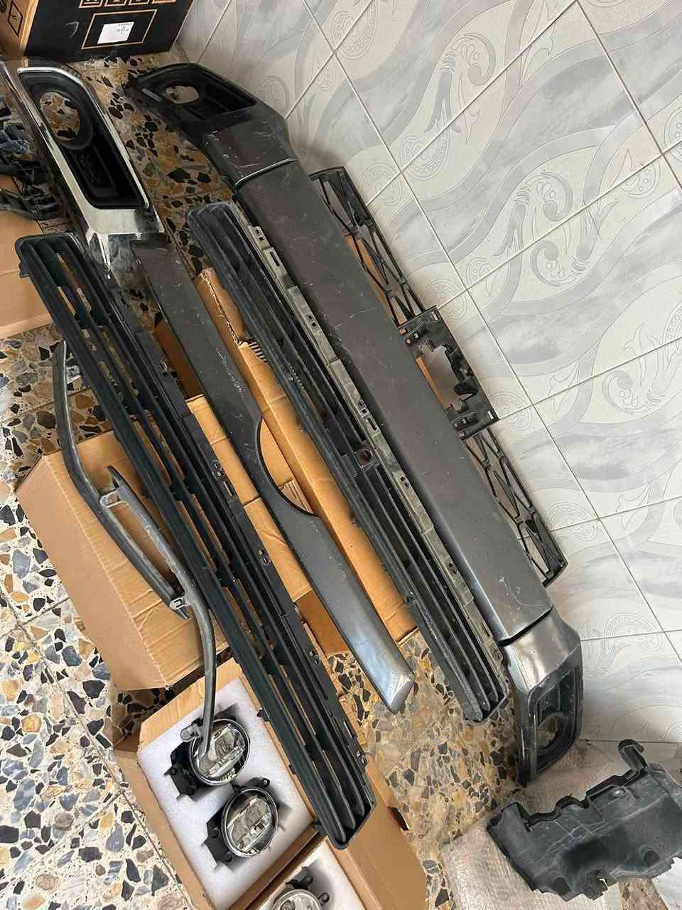 السلام عليكم توفرت غراض فور رنر متنوعة
مكاني بغداد يوجد توصيل

للتواصل ***********
