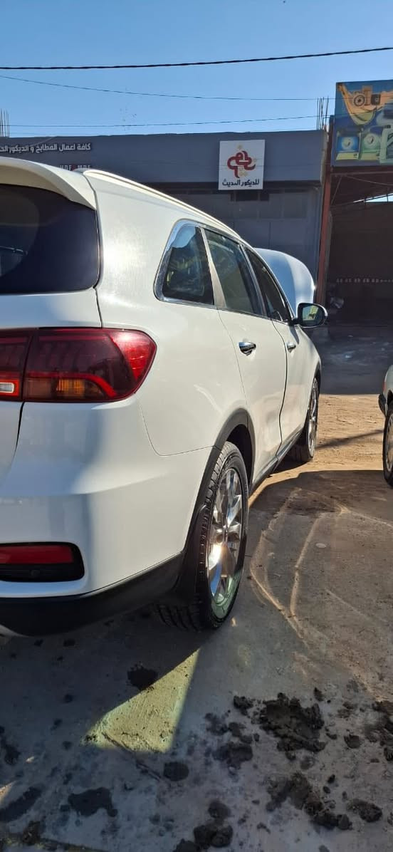 السلام عليكم سورنتو ٢٠٢٠ للبيع السيارة فقط بيه حالوب والباقي كفالة ماشية ٧٣.الف وقابل للزيادة السياره بسمي سنويته لل٢٠٣٠موصفاته 
كشنين كهرباء وجنطة كهرباء واريل نڤكيشن
مكانه النجف الاشرف 
سعر ٢٤٥ وبيه مجال 
***********
