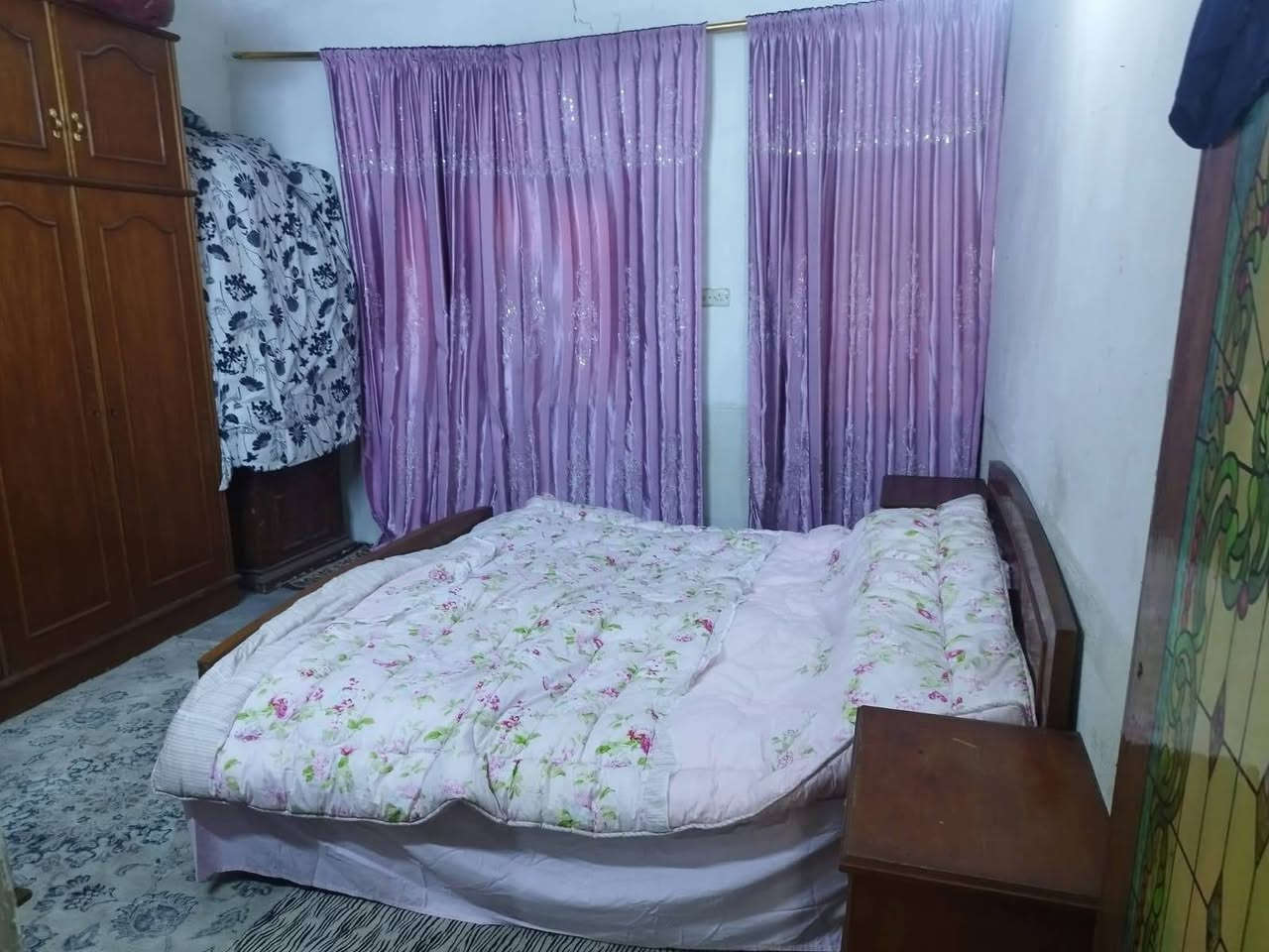 بيت للبيع مساحه 100م مربع مع قطعه  تجاوز سعر19بي مجال قليل خدمات كامله مجاري وتبليط  زعفرانيه شارع المعهد قريب على المنصة رقم ***********وانساب فقط أحمد للعقار
