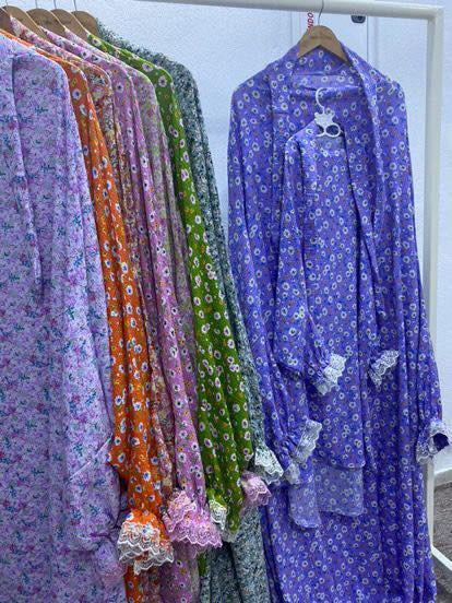 - تصفيـة بضاعـة 

حجـاب صـلاة قطعتيـن طقـم ( الأم وبنـت )

السعـر 15 الف

#مكلفات


**إذا كنت صاحب هذا الإعلان وتريد حذفه لأي سبب، رجاءا أرسل رسالة إلى الدعم الفني**