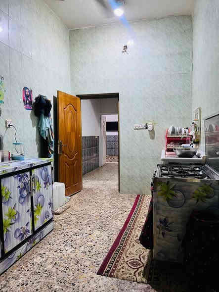 #للبيع #السماوه

بيت للبيع في حي الحكم طابق ونص

مساحه البيت // ١٣٥ متر بناء كونكريت مسلح

الطابق الأرضي // غرفه وصاله ومطبخ وبراني وصحيات داخليه وخارجيه
الطابق الأول // غرفه وصاله

سعر البيت // ١٢٥ مليون قابل للتفاوض

للاستفسار أكثر اتصل على *********** أو واتساب أو زيارة المكتب الحضارة للعقارات السماوه حي الحكم مجاور صيدلية آدم

نستقبل جميع العروض العقاريه والتجاريه على الواتساب
