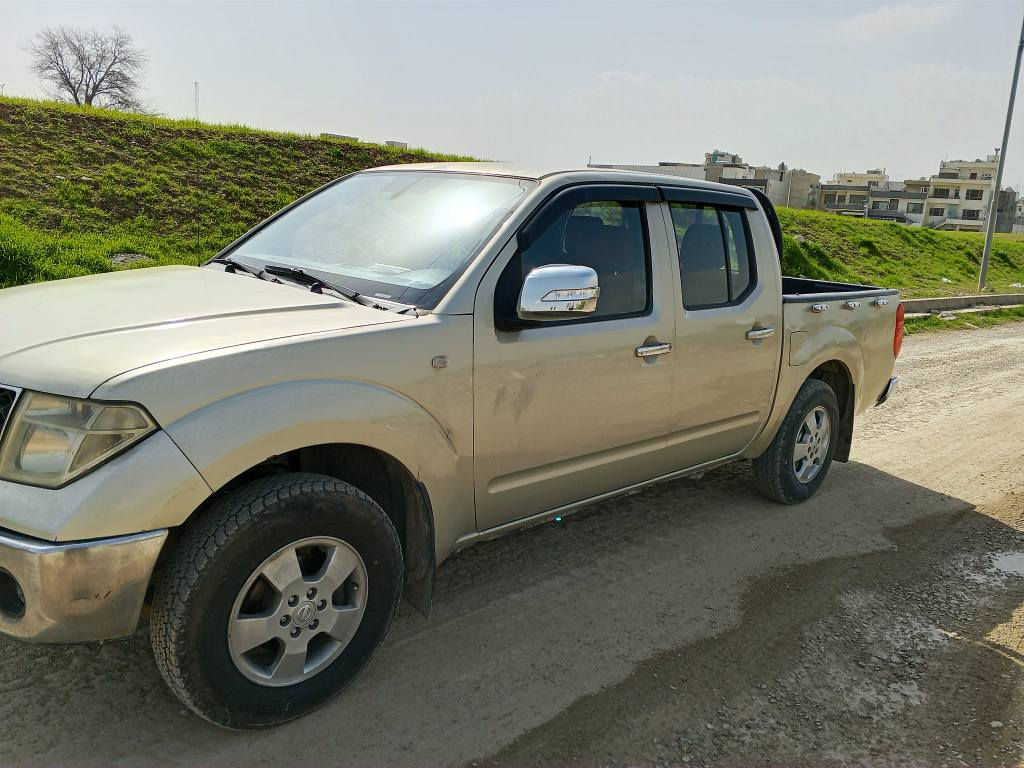 ***********نیسان نا فارامۆدیل 2009ڕە قە م سلیمانی گیڕو مە کینە بە طە 3000 گیڕو مە کینە بە شەرت دوپارچەی بۆیاغە لەسەر ساغی چوارتایە ی لۆکی بۆ بەستراوە جرکەی تیا نیە سە نە ویو ڕە قە مە ی بە سە ر نە چو ماڵی دۆستە 84گەڵا و معامەلە السليمانية, العراق
