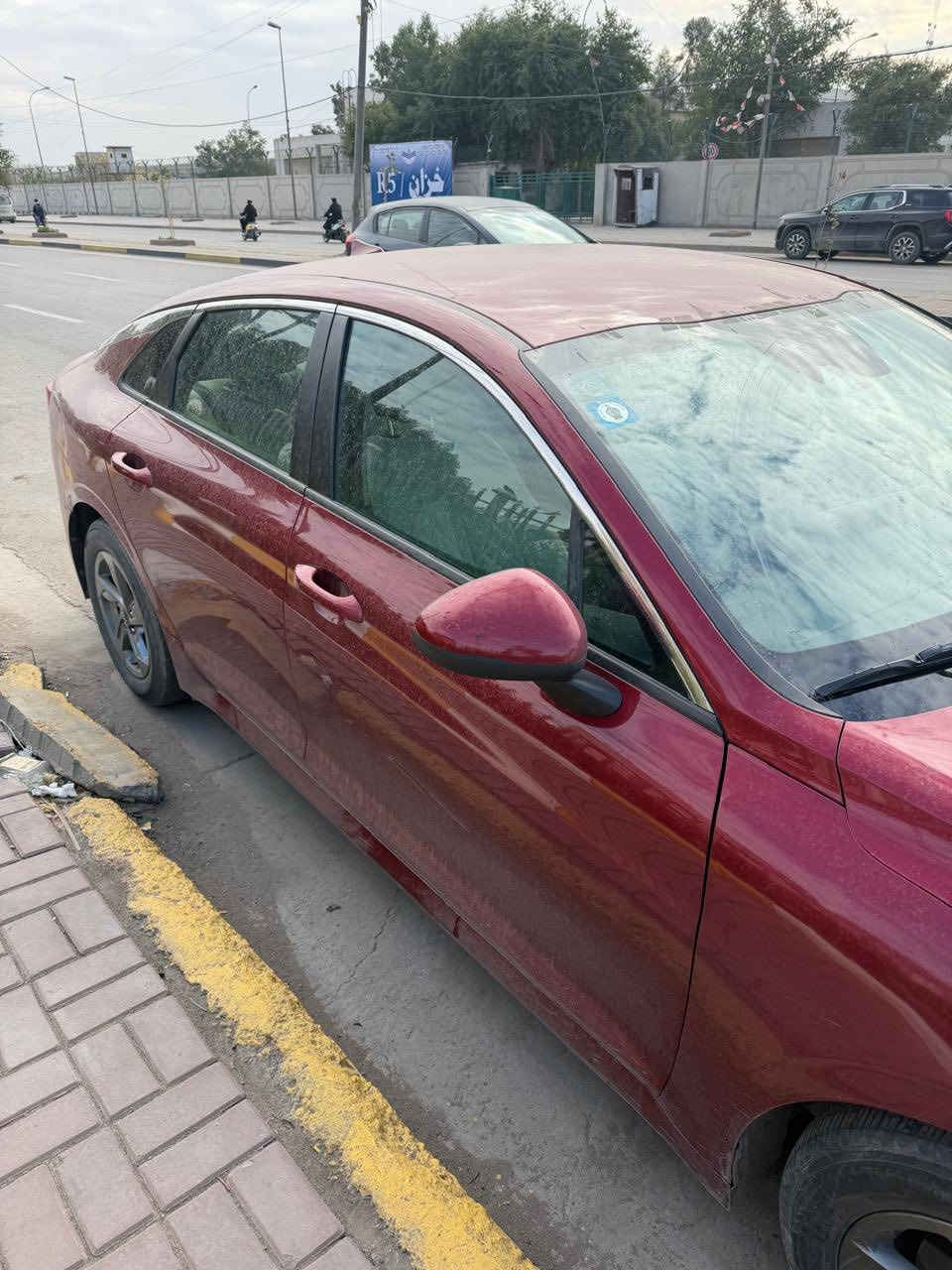 كيا K5 2022 أمريكيه حادث كلش بسيط
فقط الجاملغ بدون (( ايرباك )) بدون دواخل جميع السياره ليبل واحد باقي السياره مكفوله ماشيه 75 الف بصمه كامره رادارات
رقمها بغداد باسمي مكاني المنصور 
سعرها 170 ورقه مجال بسيط 
السياره حادثها كلش خفيف وجديده جدا 
***********
