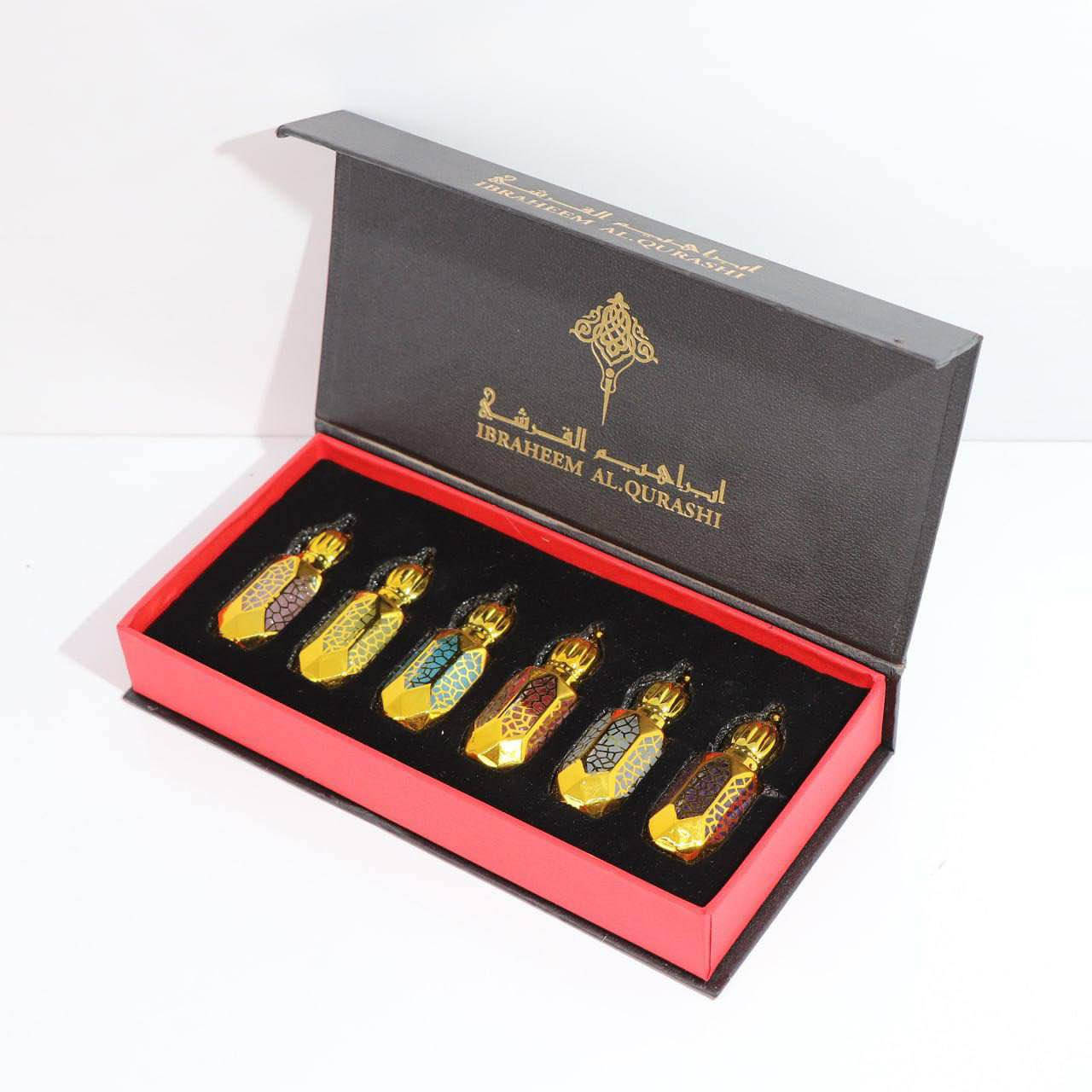 مجموعة عطور إبراهيم القرشي – 6 زيوت عطرية فاخرة الاصليه 😍

مجموعة مميّزة من ستة زيوت عطرية فاخرة من إبراهيم القرشي، كل قارورة بتصميم ملكي مطلي بالذهب ولمسات لونية راقية. روائح مركّزة وثابتة، مناسبة للاستخدام اليومي والمناسبات وتدوم لساعات طويلة.🤭🤍

😋✨العطور والزيوت والبخور ومنتجات الجسم المعطرة. 

😍بعض العطور تشمل نوتات مثل المسك الأبيض، الهيل، الفانيليا، والبرغموت. 

السعر 30 عمارة, ميسان


**إذا كنت صاحب هذا الإعلان وتريد حذفه لأي سبب، رجاءا أرسل رسالة إلى الدعم الفني**