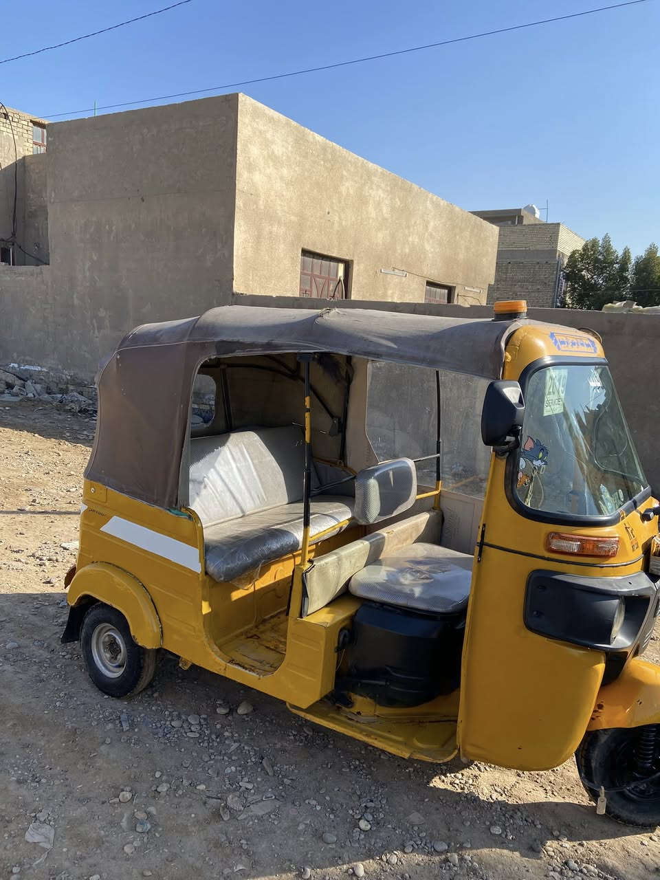 السلام عليكم تكتك مديل 2018 للييع مكان  اوراق كاملة بغداد السعر 3800 ,,,***********
