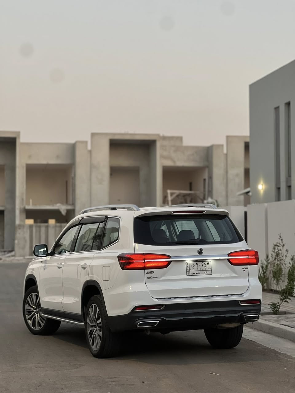 عنوان الفخامه والرقي ✨✨
MG RX8
(ام جي ار اكس 😎
موديل 2021
فول مواصفات اعلى فئة [LUX]
محرك 2000توربو
ماشية 46000كم
7مقاعد ،فتحة سقف،اشاير مري+مري قلاب،زينون،LED نهاري،جنطة كهربائية،تحكمات قيادة (سبورت،دفع خلفي2WD,دفع رباعي 4WD,دفع اثناء الثلوج،دفع الطرق الوعرة....)
+شفتات سرعة،مانع انزلاق،مانع منحدرات،AUTO HOLD(اثناء التقاطعات تضل واكفة فقط بدوسة بريك وحدة)،شاحن لاسلكي,3منافذ USB،تحكمات ستيرن،كشنات كهربائية+تدفئة وتبريد+ تحكم تبريد للصف الخلفي،شاشة ديجيتال نظام خروج عن المسار+تثبيت السرعة،نظام كامرات 360(امامي+خلفي+ بل مرايات) لسيارة مزوعة مواصفات.....
عليهة تايرات دنلوب الياباني + ضمان 6 سنين كير ومحرك السيارة رقم بغداد 
مكفولة كفالة عامة احلى من الصور بهواي
السعر 220 (دفترين و20 ورقة ) وبيهة مجال شي بسيط
مكان السيارة بغداد ابو غريب مجمع البدور
شراي اتصل:

***********
