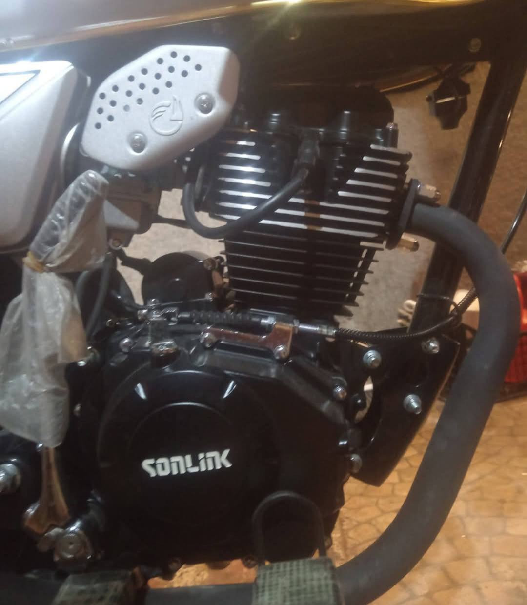 اهلا محرك سونك للبيع حجم 150 موديل 2024 مخزن صارله سنتين صار حادث بدراجه وفليته وخزنته من زمان بعده بجيس شخط مابي السعر 300 وبي مجال قليل


**إذا كنت صاحب هذا الإعلان وتريد حذفه لأي سبب، رجاءا أرسل رسالة إلى الدعم الفني**