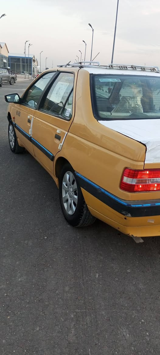 ‏السلام عليكم 
‏بيجو لميس 2015 رقم بغداد دولي مصفره شرط التحويل هزه كامله  محرك مكفول بستم ابو الحفره مايعوج ولف كير صدر تبريد مكفول كهربائيات كله شغاله شاشه دوشمه سياره جاهزه بيه صبغ بالجاملغ خلف السايق وهلالات معمره عارضه 38 مكاني بغداد الحسينيه ***********
‏
