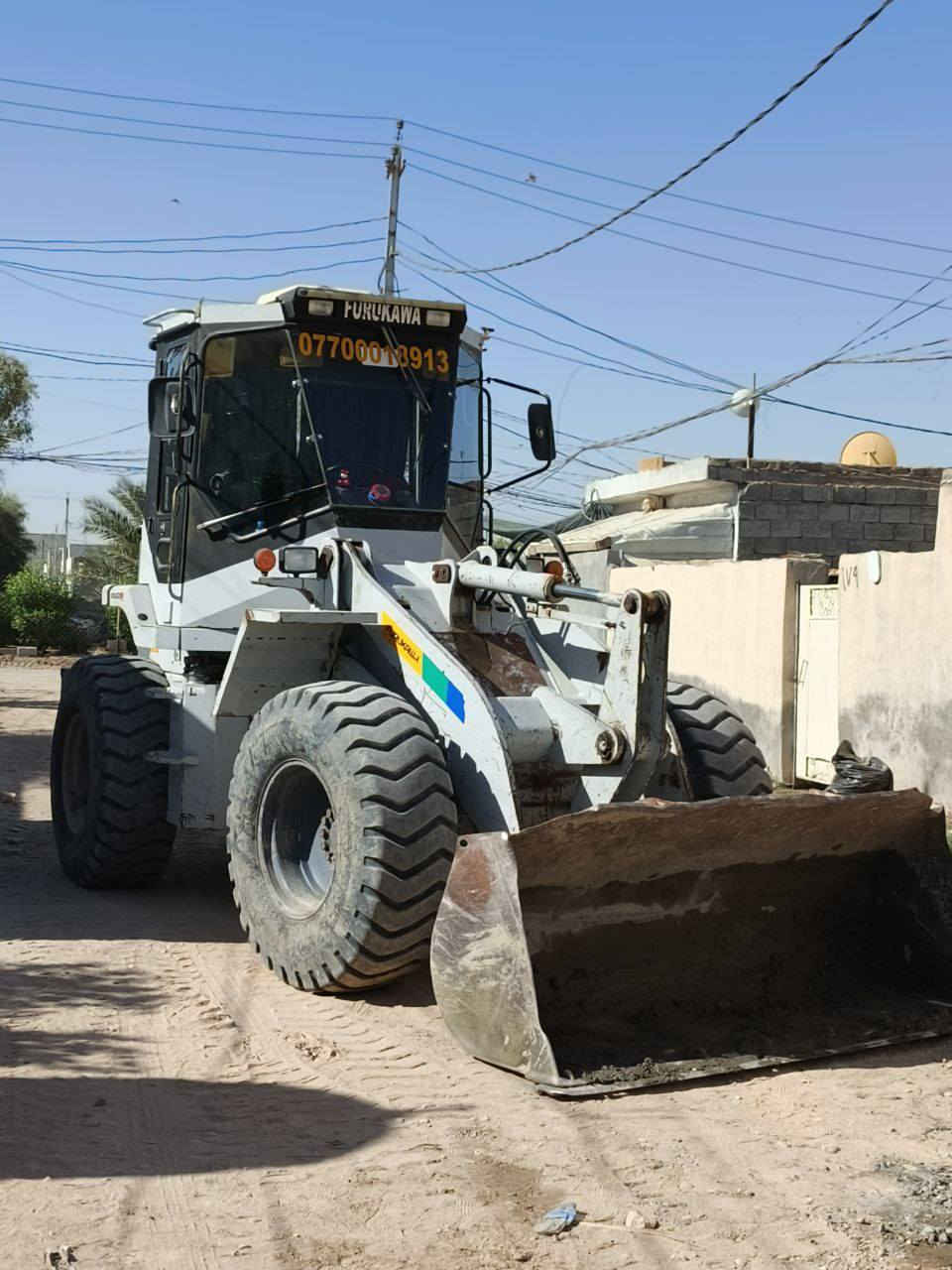 يلعن مكتب ابو جبل لتأجير كافه انواع الاليات عن توفر كافه الاليات الثقيله والمتوسطه حفارات شفلات حادلات وكافه الاليات  والخدمات التي تخص البناء وتجهيز مواد البناء وهدم الدور بأداره ابو جبل *********** متوفر اتصال او واتساب
