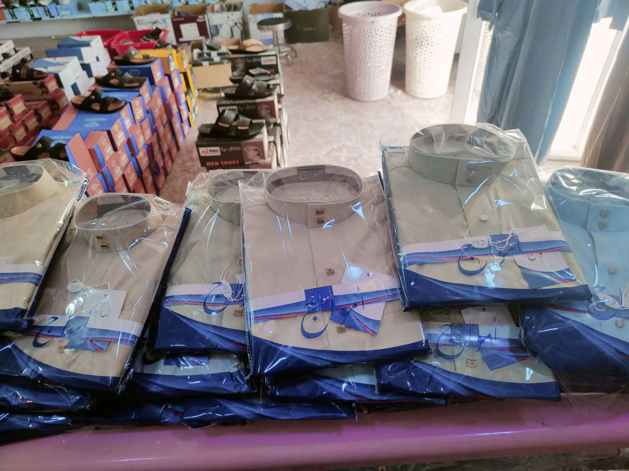 توفرت الدشاديش الولادي 
@إشارة  
متواجدين في المحل .


**إذا كنت صاحب هذا الإعلان وتريد حذفه لأي سبب، رجاءا أرسل رسالة إلى الدعم الفني**