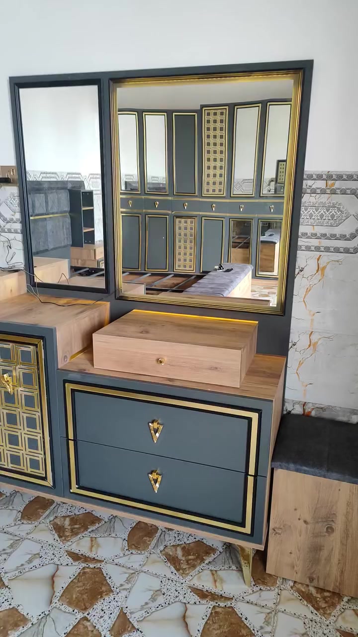 هاي الغرفة للبيع مستعمل شهرين يلي يحب يستفسر التوصل علوتساب او الخط
***********
