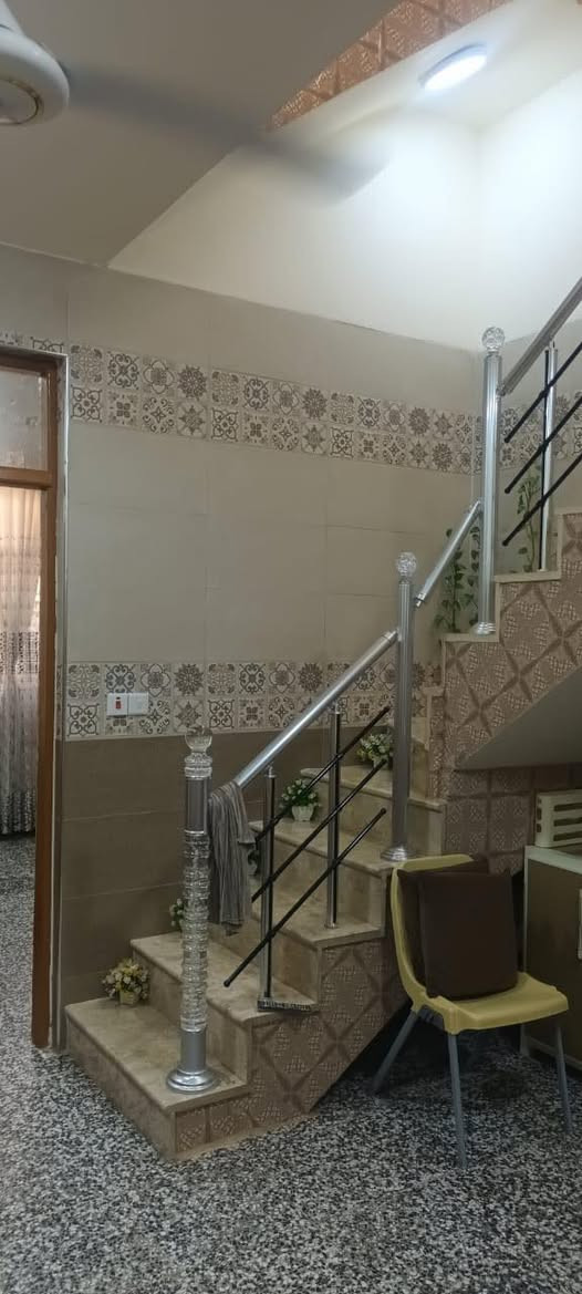 ⚜️ مكتب ادم للعقار مكتب ادم القانوني 
🟢 عقارات الامين

🔹مشتمل سكن بناء حديث للبيع 2023 

📍موقع المشتمل بشارع الارامل فرع اسواق النمر قريب السوك قريب القناة 

🔹المساحه ٦٧ونص
🔹الواجه ٤ونص
🔹 نزال ١٥بناء

يحتوي على طابقين 

الاول استقبال مطبخ خدمات صحية غرفة نوم 
الثاني غرفتين نوم مع خدمات صحية 
بيتونة سطح شتايكر

✅ السعر : 157 مليون مع مجال بسيط 

🟢 نوع العقار طابو ملك صرف 

للاستفسار اكثر للاتصال 

*********** الفرع الرئيسي 
*********** مكتب ادم للعقار 

او مراجعة #مكتب_ادم_للعقار الفرع الرئيسي
