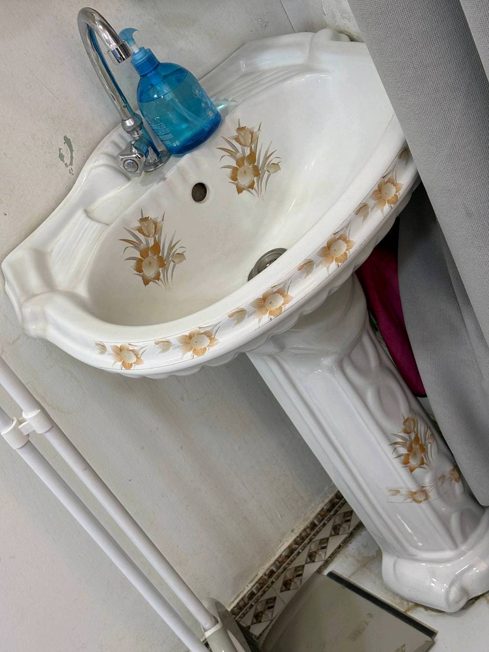 العنوان الاعظمية سبع ابكار 