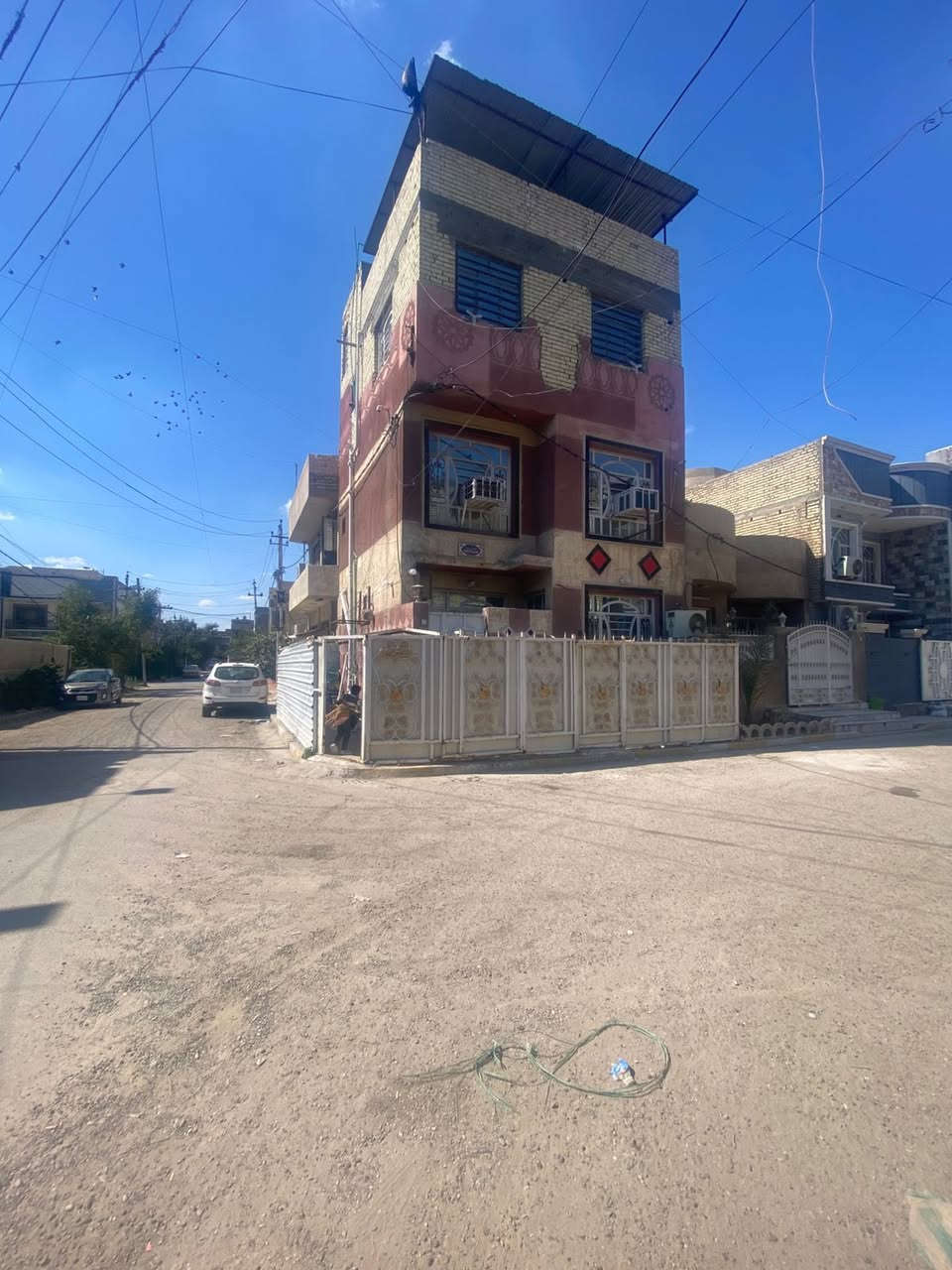 بسم الله الرحمن الرحيم
بيت البيع مساحه 50ركن3طابق 🏠
     (منطقه هياكل الغزاليه)
(واجهي 6.65)    (نزال7)
طابق الاول 🏡
ستقبال
مطبخ
هواي 
طابق ثاني 🏡
2غراف🛏️
خدمات
طابق ثالث 
2غراف🛏️
خدمات 
(للاستفسار الاتصال على الرقم او واتس اب )
(***********)(***********)
