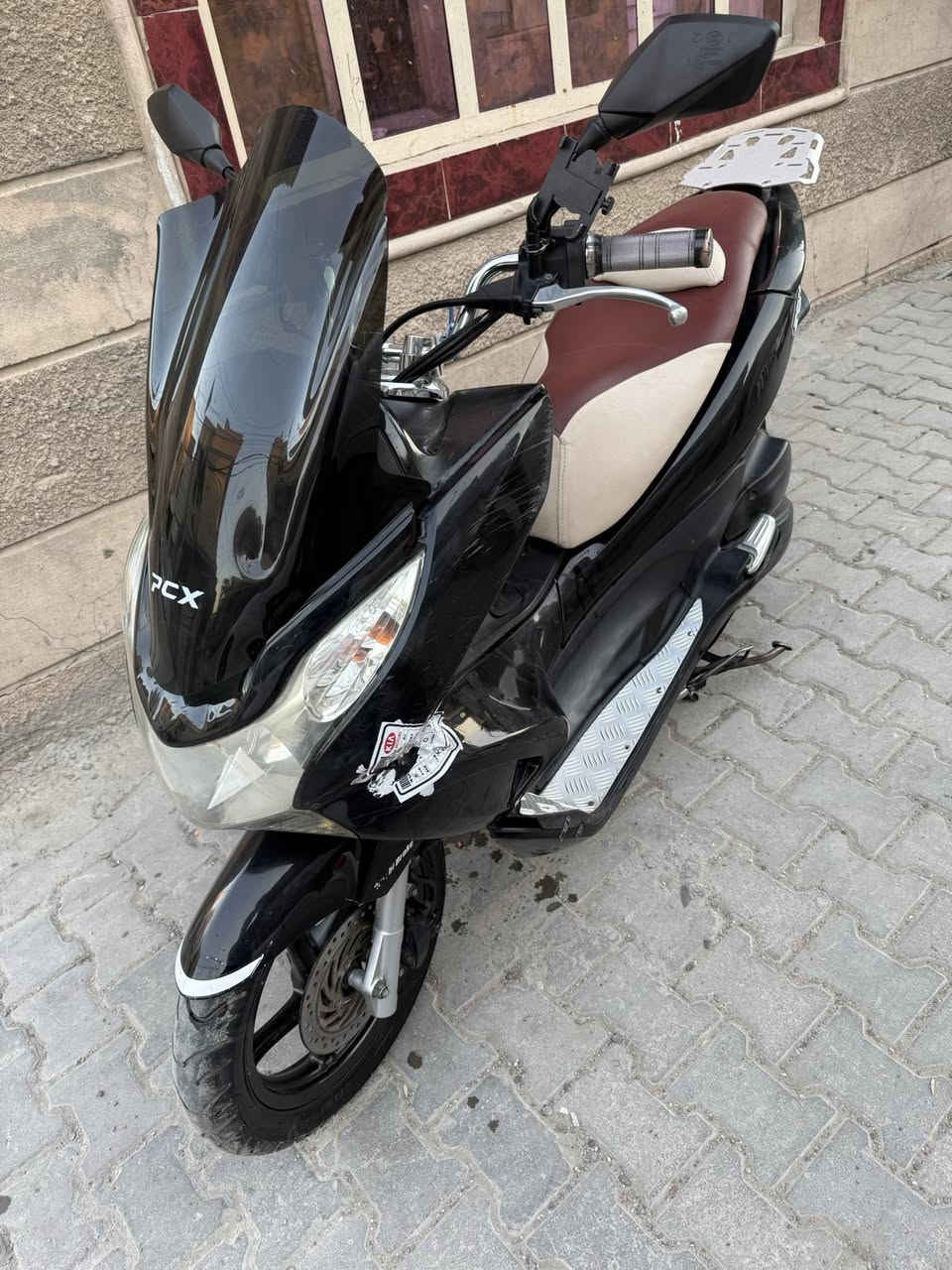 السلام عليكم دراجه للبيع  بس سي اف جيل اول السعر 9 اوراق  المكان الحريه الثانيه  الرقم ***********
