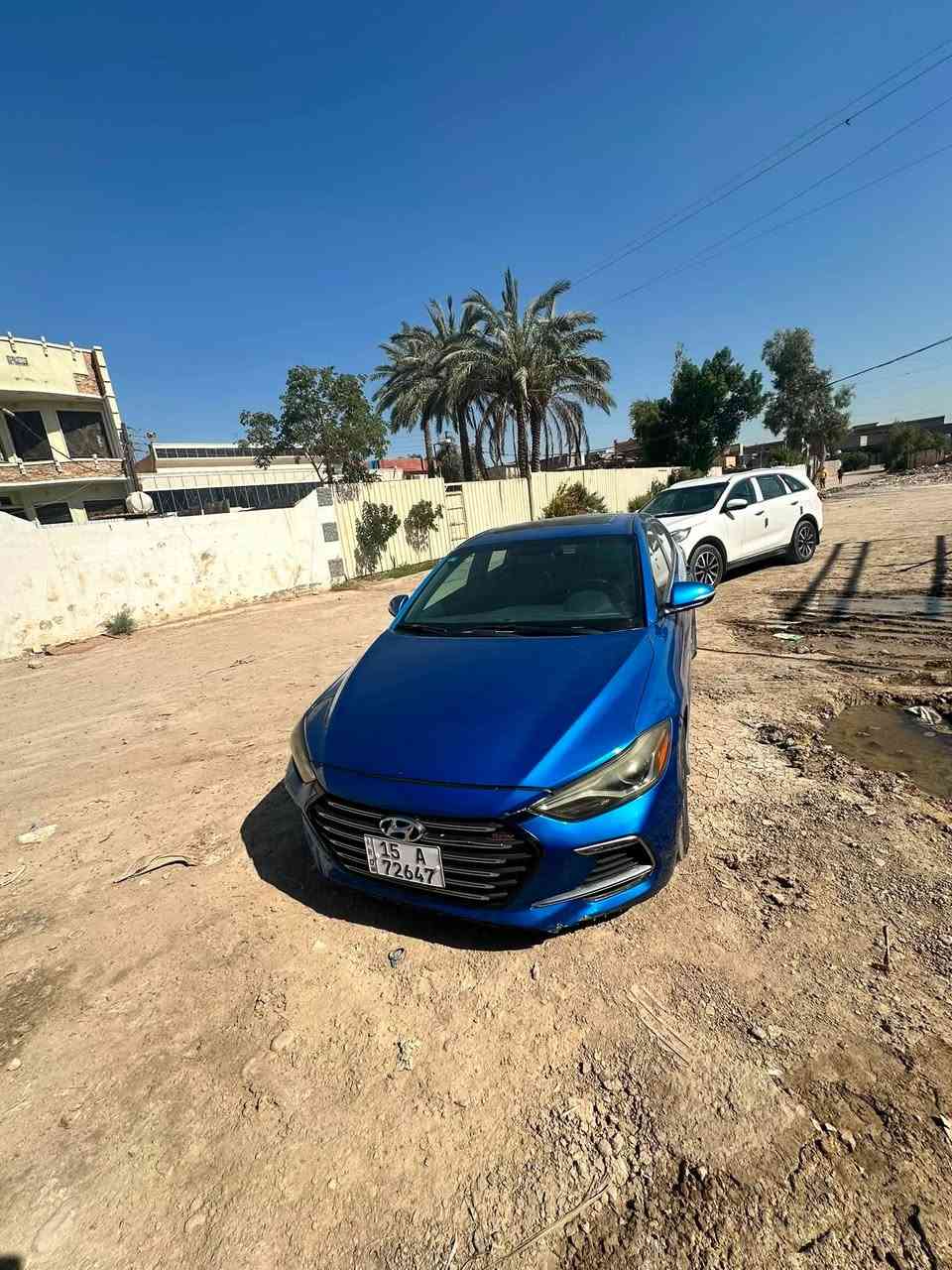 انترة موديل18 
رقم انبار 
لون ازرق
ماشيه93
بيه خمس قطع صبغ 
عنوان بغداد
***********
