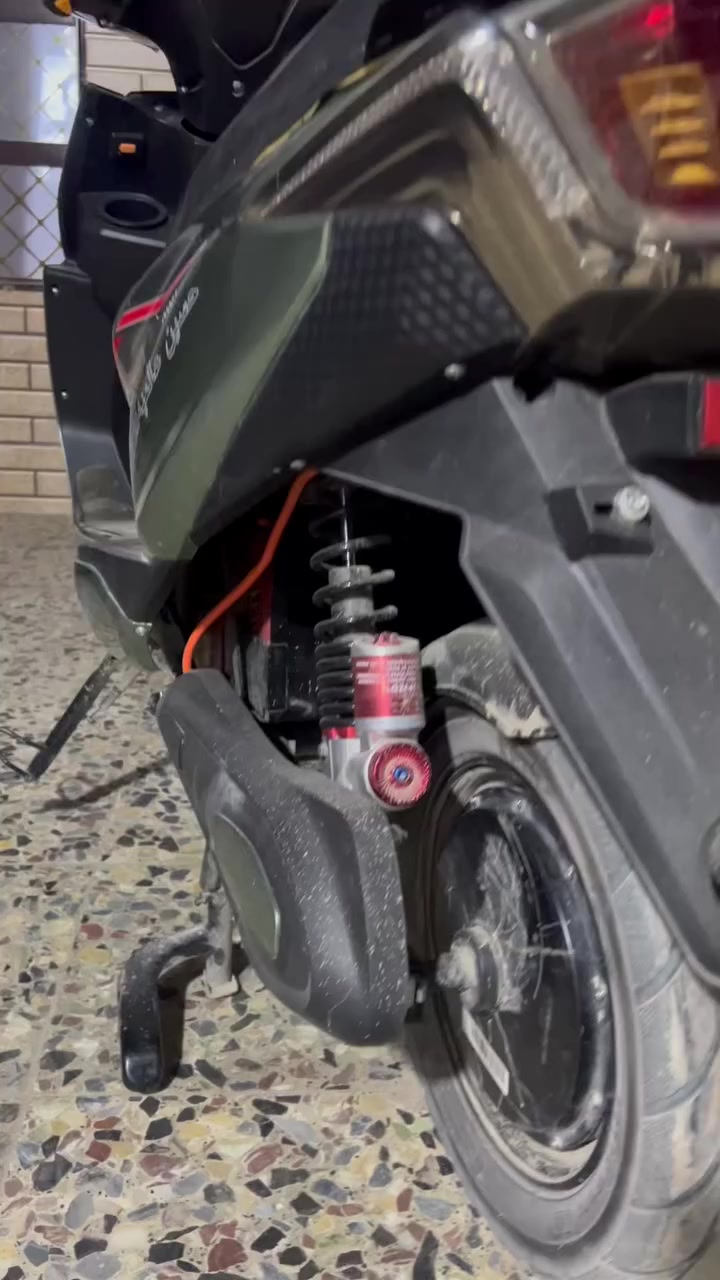 دراجه شحن البيع سكنس نضيفه  كلشي شغال بيهه عده الجوزه بصمه تشغيل   ولبتاريات شوي ضعيفه مو كلش. ماحب اغش احد  كلشي شغال الباقي دبل اشاره هورن اشاير 4سرع 
بكاني بغداد الشعب. 
***********وتساب ورقم  
سعر 450وبيهه مجال بيعه سريعه محتاج
