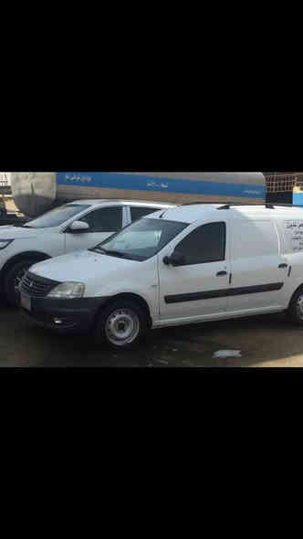 رينو لوكان  فان  
رقم بصرة خصوصي  ٢٠١٢  
بأسمي  بدون صبغ  محرك وكير شرط  كلها على وضع الشركة  باقيه ع البلاد
السعر  ٥٥ $
***********
