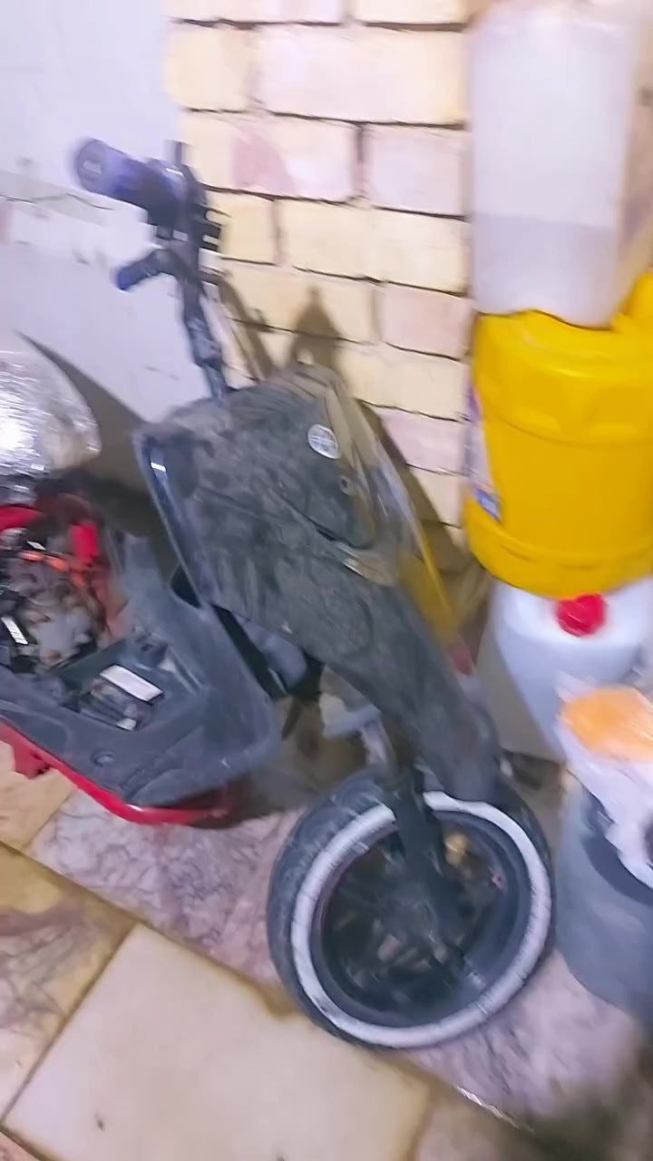 السلام عليكم للبيع ماكس عدله مال لعب طافيه كوم حديد تجي تحمل وتروح مكاني بغداد الشعب ثعالبه السعر ١٥٠ وبيه مجال كفرات موجده يرده سلف و كلج امامي الرقم بي بس وتساب ***********
