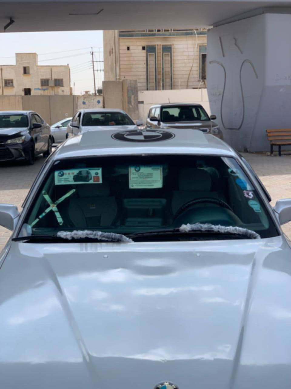 السلام عليكم بي ام735 موديل1990 كير محرك شرط صدر جديد تخم تاير جديد كشره يخبل داخل بجيس جوم كهربائية سلايت 3 طكات لايتات زنون رقم نينوى اخضر سنوية بيضة شرط تحويل وصاحبة جيراني ويل حاوية جديد كيجات شغالة تبريد شغال بس منقص غاز شاشة ايباد سستم صوت دوشمه جديدة جام امامي جديد سيارة مابيه نقص برغي مراوس ب525 اوتوماتيك مكان بيجي *********** ولحد يجيني يكلي دزلي صوره وشبيه مابيه الي يكلي هيج احضرة كبل جماعه الاوبل لحد يراسل خلاص
