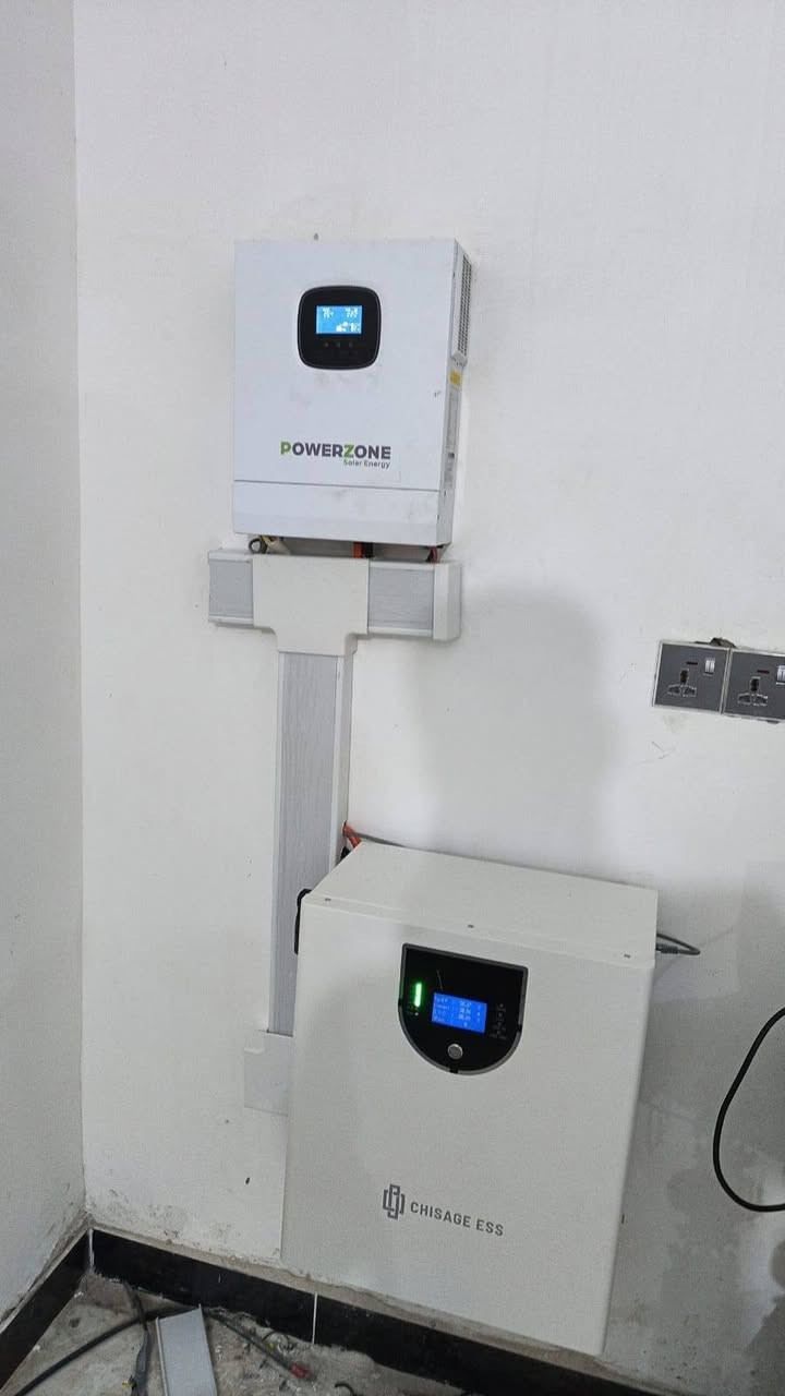 تم تنصيب منضومتين طاقه شمسيه 
بمقدار 10A نهاري و 5A ليلي 
بالاعتماد على انفيرتر من ماركه بورزون وفلستي 
و بطاريه فلستي وشيساج 
سارع بحجز منضومتك 
قبل تطبيق الضريبة والكمرك 
وقبل موسم الصيف
وقبل رمضان الفطور والسحور 
للحجز و الاستفسار تواصل واتساب
قسم الصيانه/***********
قسم المبيعات/***********
