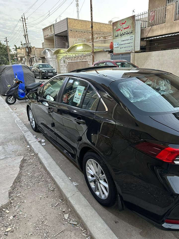 سلام عليكم للبيع فقط
كورلا موديل 2023

‏شركة جيهان خليجي

فول مواصفات ما عدا البصمه 

شاشة جبيره 

كشنات جلد 

كشنات كهرباء 

فتحه 

تحكمات سترين 

‏بنزين فقط يعني مو هايبرد 

لون اسود 

وقم بغداد تحويل ثاني يوم 

￼￼￼مكان السيارة الكاظمية 

الاستفسار :***********
