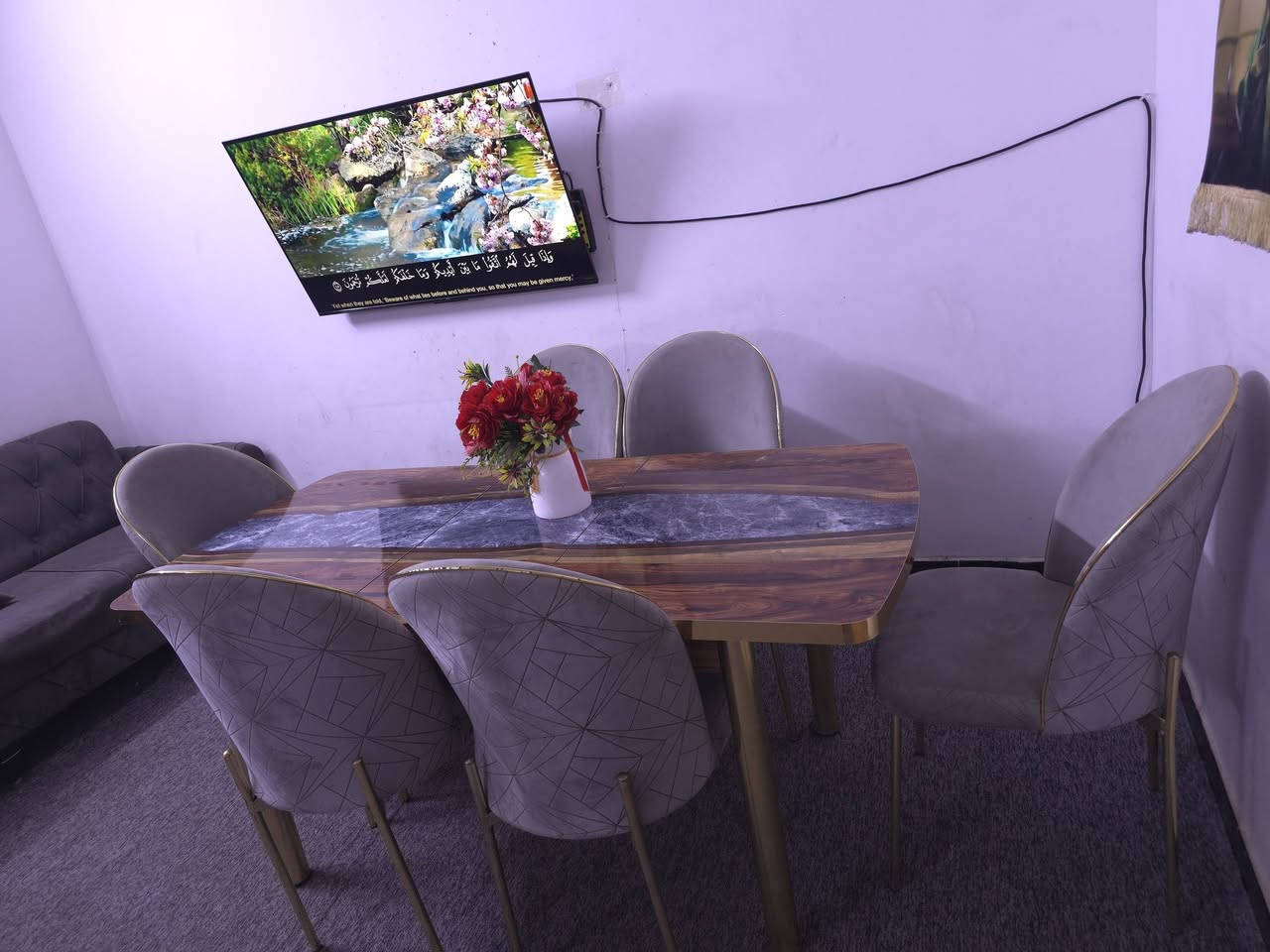 ميز طعام، جديد، 200 وبي مجال، 6 كراسي، يتصغر ويتكبر


**إذا كنت صاحب هذا الإعلان وتريد حذفه لأي سبب، رجاءا أرسل رسالة إلى الدعم الفني**