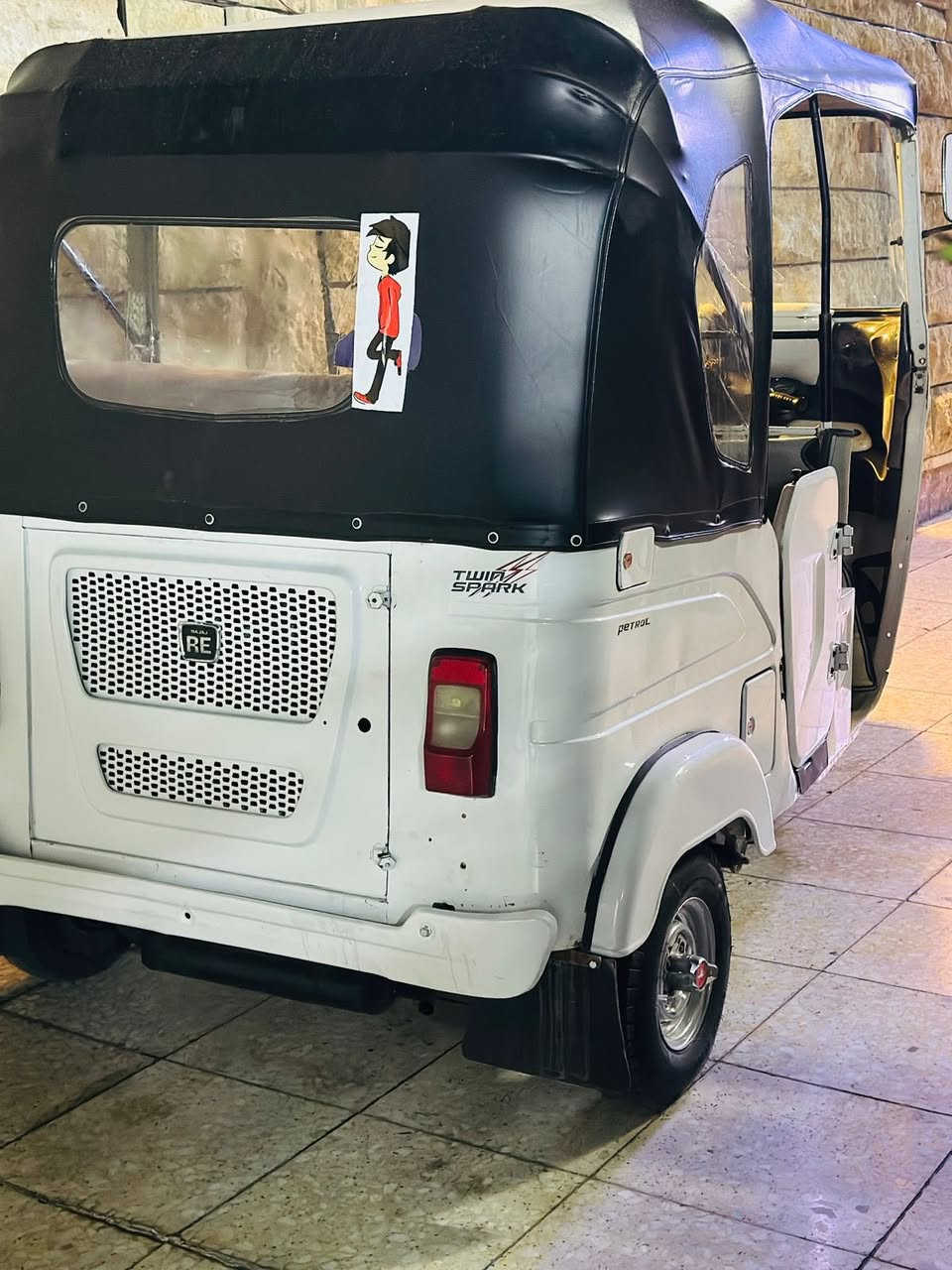 سلام عليكم تكتك لبيع موديل 2021شهر 12 رقم وسنويه بسمي تكتك خير من الله كبل لشارع مكفوله  كفاله بس دوس معمره مكينه مفتوحه مكاني بغداد سعر 8ملاين وبيه مجال ***********
