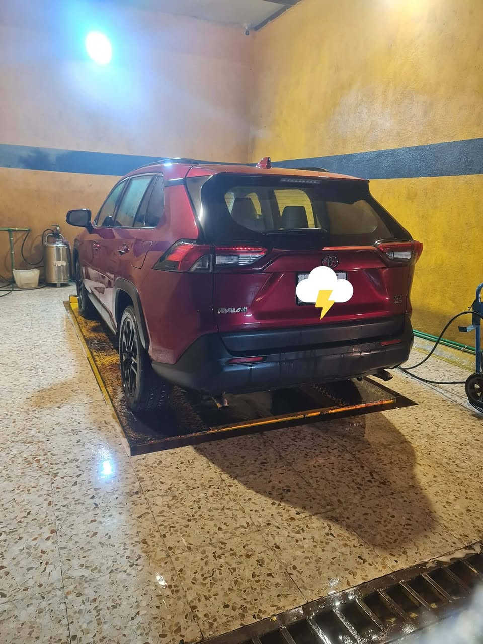 راف فور 2019 وارد امريكي رقم بغداد فول مواصفات XLE بريميوم كشنات جلد ويل 19 كروم فتحة سقف طكتين ماشيه 72 الف حادثهه باب خلف السائق والجاملغ صبغت الصفحه كلهه للجماليه شرط بدون معجون صبغ درجه اولى والجاملغ الخلفي عكس السائق السياره جديده مناقصهه شي السعر 170$ بيهه مجال جدا بسيط مكان السياره بغداد/ الكرخ صور الحادث مرفق بالمنشور للإستفسار الإتصال على الرقم ***********
