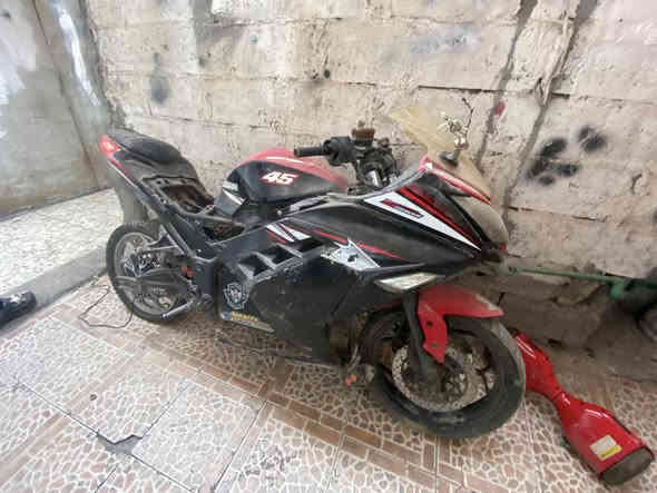 سلام عليكم دراجه بطح شحن بطح شحن موديل 2023 نقص بطاريات وملف خلفي 
يرادله ترتيب كفراته كله كامله مكمله مابيهن لا كسر ولا نقص كلهن موجدات عقل مالته موجود 
يرادله ب ٤٠٠ وبي مجال شراي يتصل مكاني بغداد حي الجهاد 
الاتصال *********** غير متواجد ع انترنيت فقط رصيد 
شراي يتصل ملاحضه دراجه ماخذيه ب ١٦ ورقه
