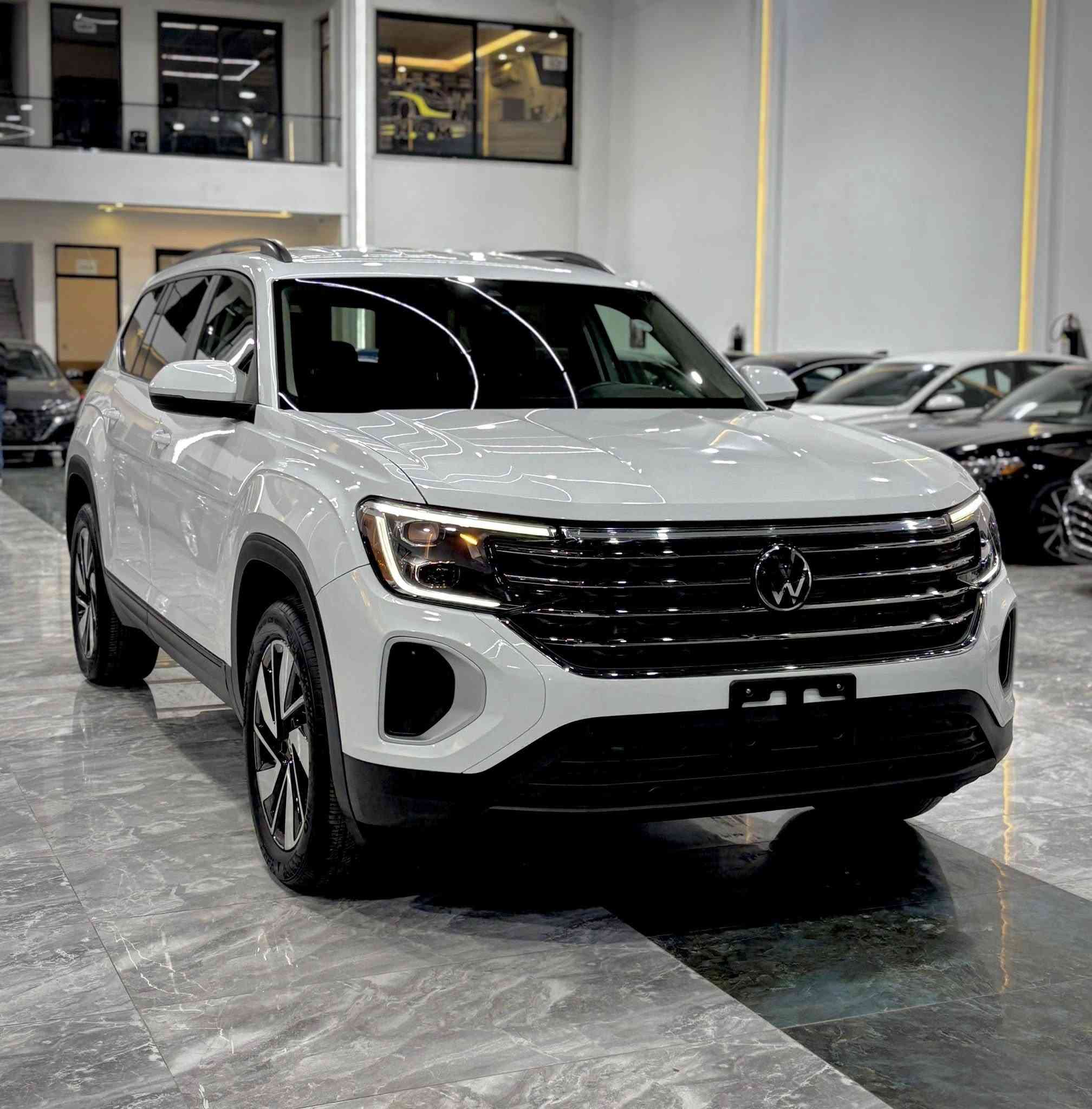 فولگس واگن اطلس  موصفات  Se سياره  قطع  ١  صبغ   بدون  داوخل   7  راكب
موديل  2024 

ماشي  12000mi 

عنوان  اربيل  

سعر  $275  
محرك 4 سلندر 
***********
