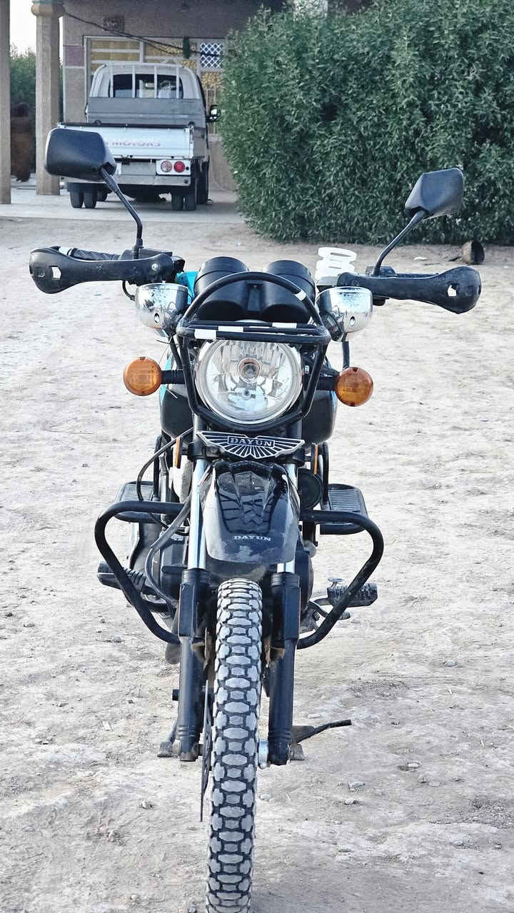 سلام عليكم دراجة البيع موديل 2022وراق سكنر  كفالة عامة دراجة خير من الله مكان واسط الصويرة شارع عشرين متواجد خاص او ***********.      ***********الستفسار 🫡
