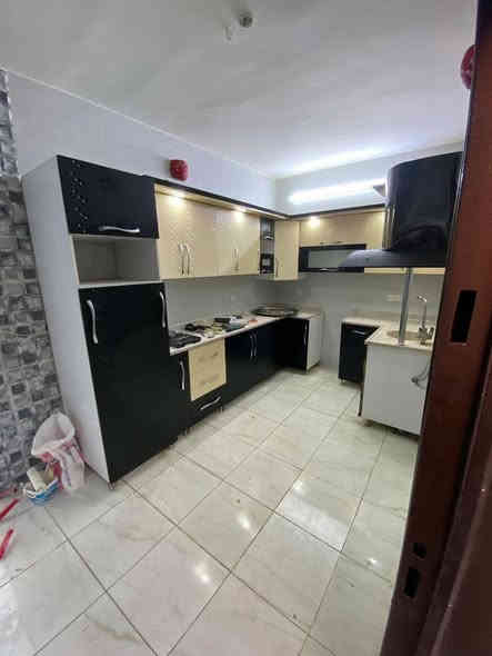 🔥 بيت 120م للايجار  ( للعوائل فقط ) 🔥

📍 المنصور / حي العربي / خلف الخاصكي 

🔹يحتوي على [ صالة - مطبخ مجهز بكاونتر - 3 غرف نوم واحدة ارضية - صحيات ثنين - مَنور خلف البيت ]

🔸سعر الايجار مليون ونص وبيه مجال مقدم 3 اشهر  

للأستفسار واتساب او الاتصال  ***********
