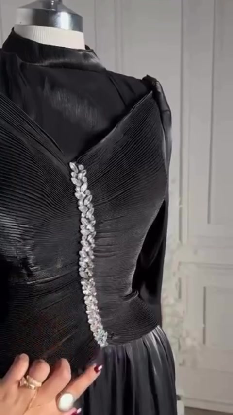 فستان خامه اوركزه 🌟
القياسات: 38، 40، 42، 44، 46، 48✨
السعر:✨ 35
توصيل  5  آلاف دينار لجميع محافظات العراق
الموديل مشابه للصورة %100 أي اختلاف عن الصورة يرجع مع المندوب
للحجز يرجى المراسلة دايركت
((إرسال صورة الموديل مع القياسات + العنوان + رقم تلفون))
ملاحظة !!!!!!!! الترجيع والتبديل فقط بوجود المندوب فقط عند ذهاب المندوب يسقط حق الترجيع
استمتعوا معنا بخدماتنا الجميلة نوفر لكم خدمة الترجيع في حال أي خلل بالقياس أو بالموديل يمكنك استرجاع القطعة مع المندوب أو تبديلها بقياس أكبر أو أصغر ...
يتوفر لدينا توصيل إلى جميع محافظات العراق:


**إذا كنت صاحب هذا الإعلان وتريد حذفه لأي سبب، رجاءا أرسل رسالة إلى الدعم الفني**