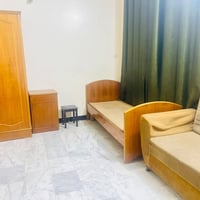غرفه نوم • اخشاب • نظيفه