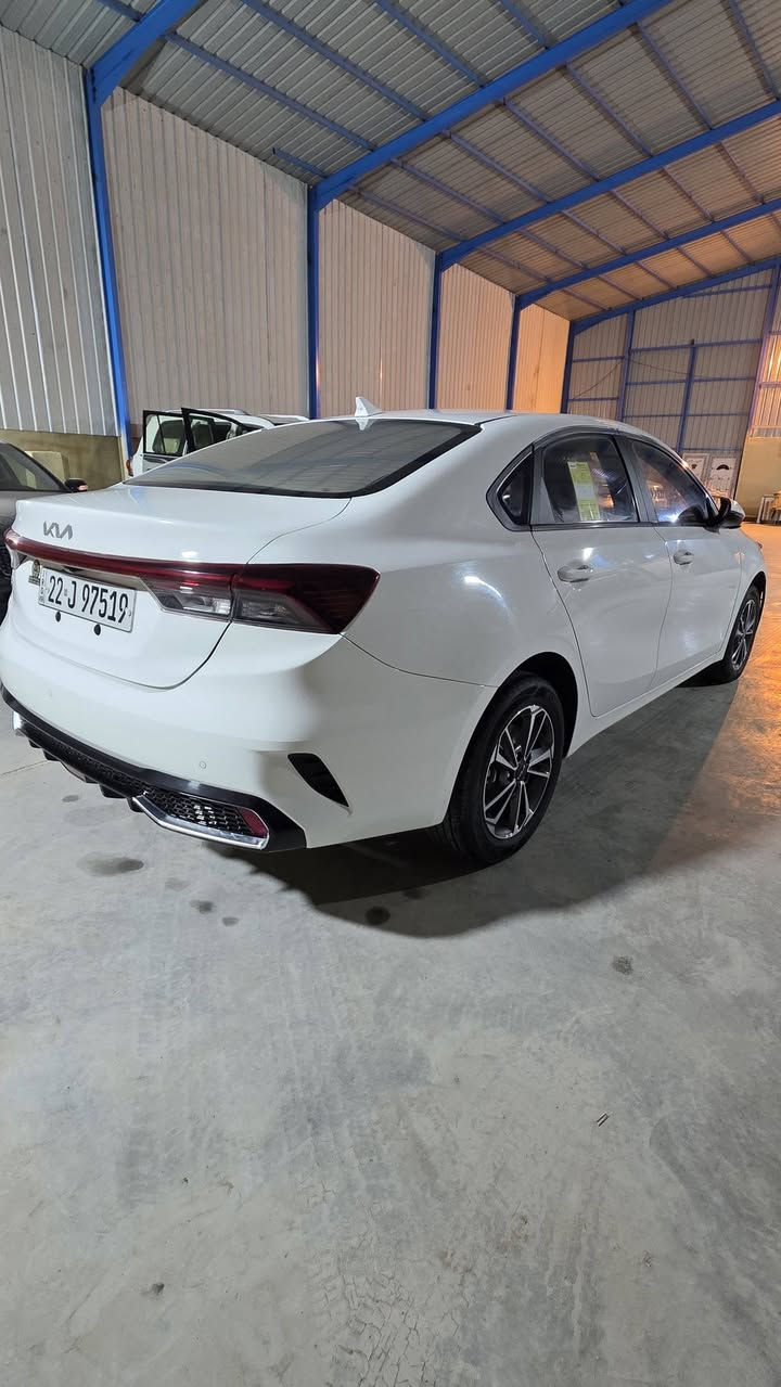 سياره k3 مديل 2024 خليجيه كفاله عامه ضربه صبغ تبديل بارد رصعه السياره ع وضع الشركه ماشيه ٣٠ الف السياره بعدهه ع وضع الوكاله رقم أربيل تريد تحويل تريد وكاله السياره فول مواصفات فتحه كشنات جلد تحكم كشنات سايد بريك دكمه السعر ١٤٠ وبيهه مجال بسيط كلش عنوان السياره بصره رقم الهاتف ***********
