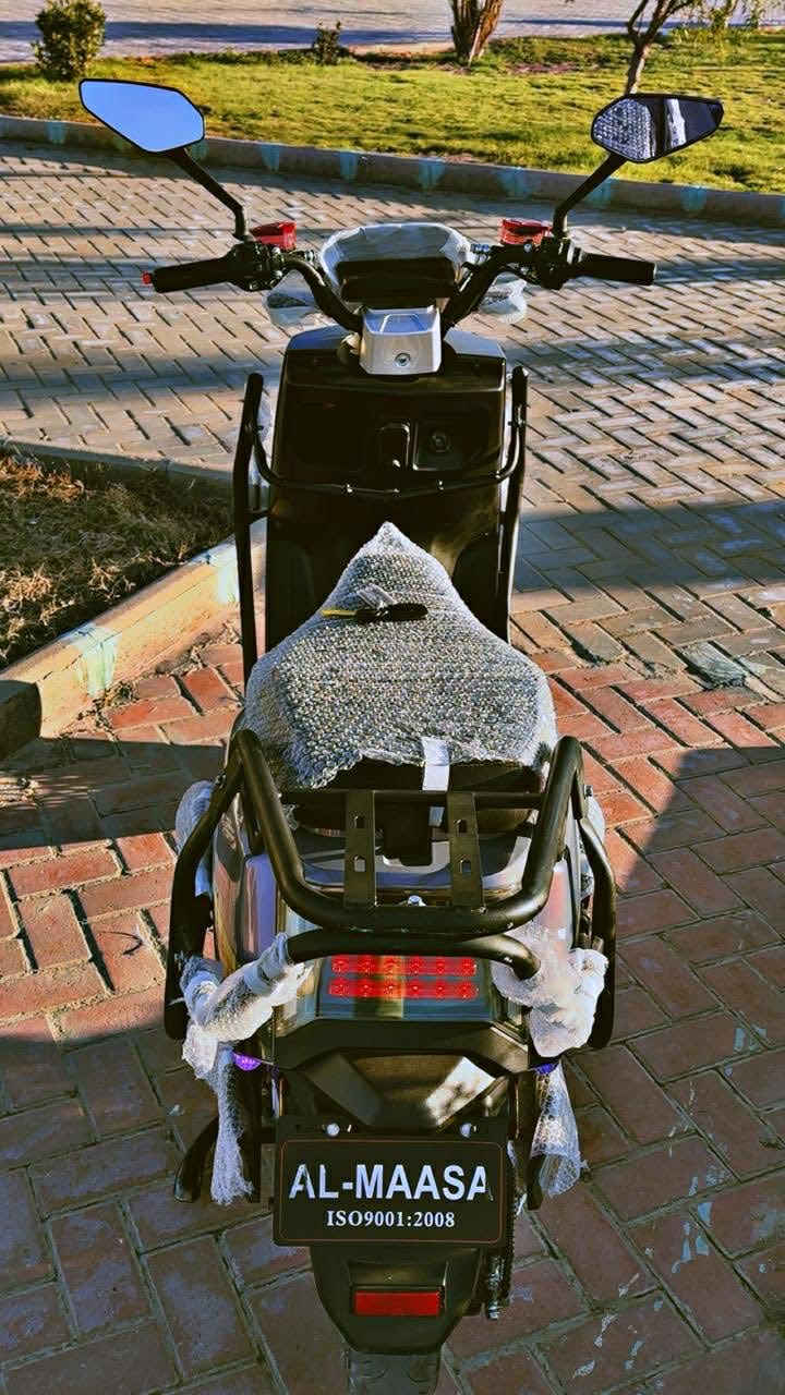 السلام عليكم البيع موطور سكنس الماسه الموطور نضافه فول بطاريات فول عل فحص مكان فلوجه السعر ب٦٥٠ وبي مجال الطيبين لاستفسار عله الرقم التالي *********** /
