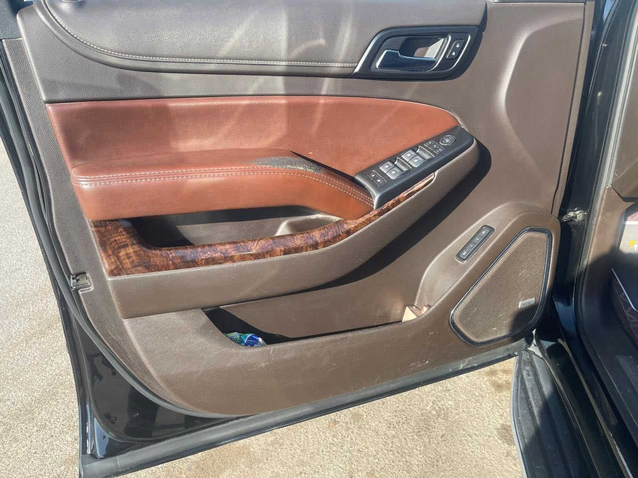 سياره. تاهو. 2018 نوع ابرايمر  فول مواصفات
خليجي.  مكفوله من الحادث والصبغ 
عده رصعه في القماره 
وخدوش بسيطه.  
ألون اسود. 
رقم أربيل باسمي 
السعر نهائي 36000$ الف دولار

للتواصل *********** واتساب فقط
للتواصل *********** اتصال
