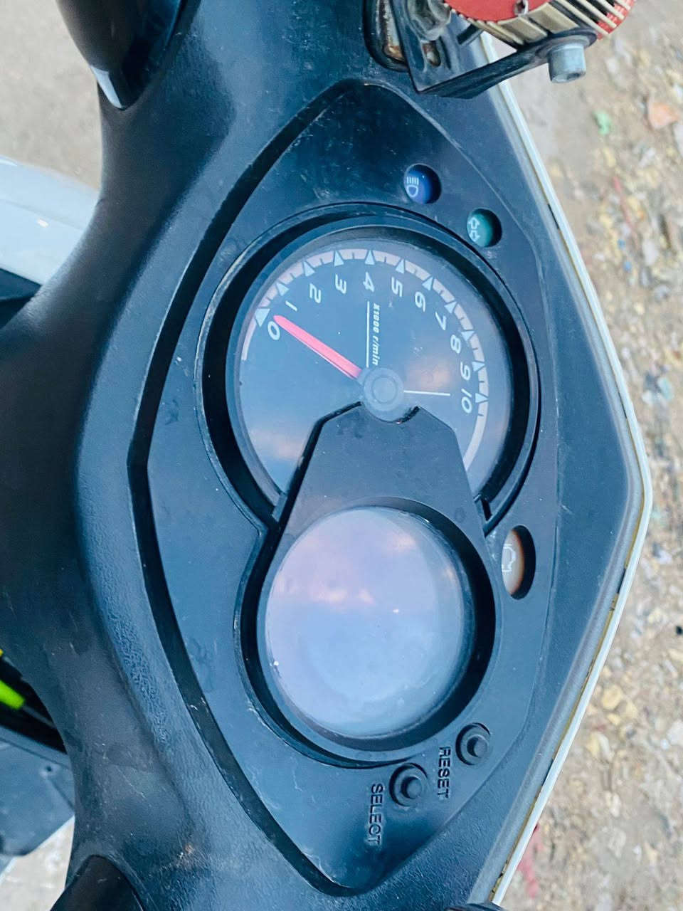 السلام عليكم دراجه سكنس فحل دراجه خير من الله كلجات رياضي نوع توبو  شلعه ونعدل مرعبه شرط بطناش مكينه ناعمه السعر ٤٢٥ العنوان بغداد ***********
