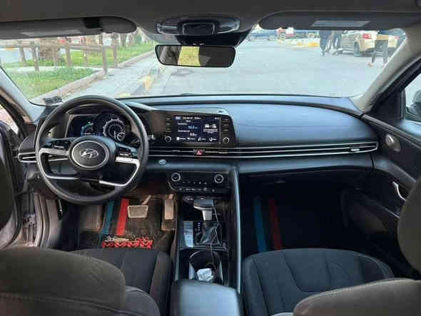 � هيونداي إلنترا 2023 هايبرد – حادث خلفي بسيط
وبيها حادث مسبق سونار موجود خاص 

📍 مكان السيارة: بغداد – حي القاهرة

✨ المواصفات:

 • دخول ذكي + إنارة ترحيبية بالمقابض
 • صندوق ذكي
 • رادارات 360°
 • نظام المحافظة على المسار + قيادة شبه ذاتية
 • باك لايت LED
 • تدفئة المقاعد 
 • شاشة مناخ مزدوجة
 • شاشة عدادات ديجيتال
 • نظام صوتي من شركة Bose
 • Auto Hold + هاند بريك بصمة
 • وضعيات قيادة (Normal – Sport – Smart)

💰 السعر: 140

📞 للاستفسار:
***********
***********
