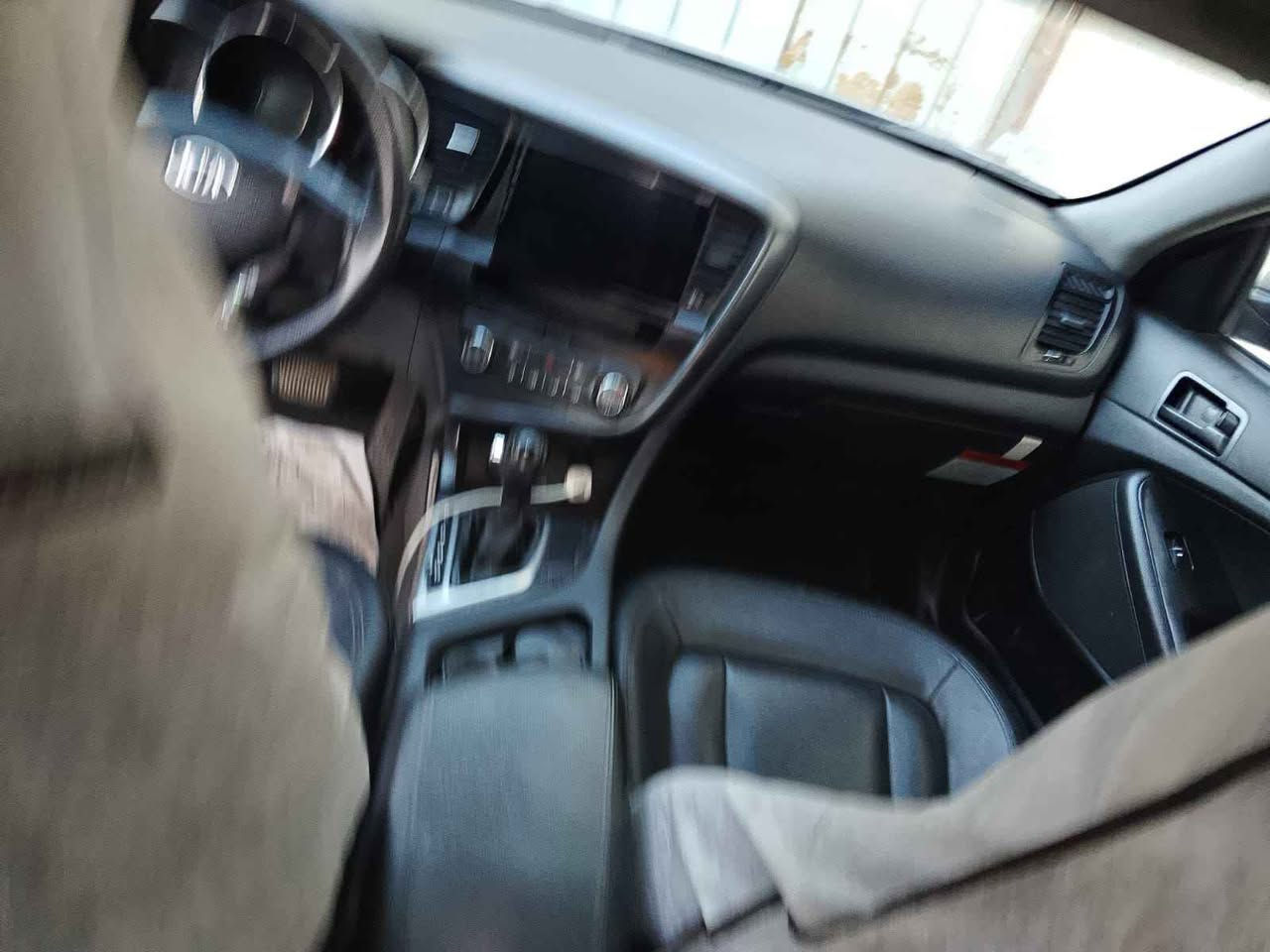 سلام عليكم اوبتما وارد كوري 2012 مكينه الفين دوش رقم بصره تحويل سنوية ل29 سياره جاهزه تبديل جاملق امامي والباقي مكفول من التبديل بس الصبغ معروف الوارد الكوري ماينكفل من الصبغ السعر 115 وبيها مجال مكاني البصره ابو الخصيب*********** ابو الخصيب, البصرة
