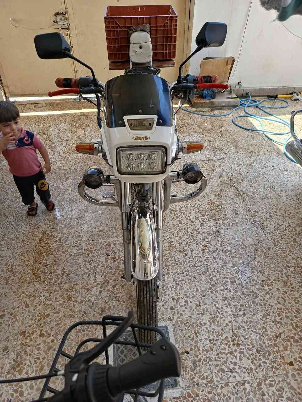 السلام عليكم..... ماطور جني ابو الكله ماطور مال جناي فول نظافه موديل 2021 سلف كهربائيات شغاله سعر 575 وبي مجال للشراي خاص ما اجاوب شراي اتصل ودلل 
***********
*********** مكاني كركوك
