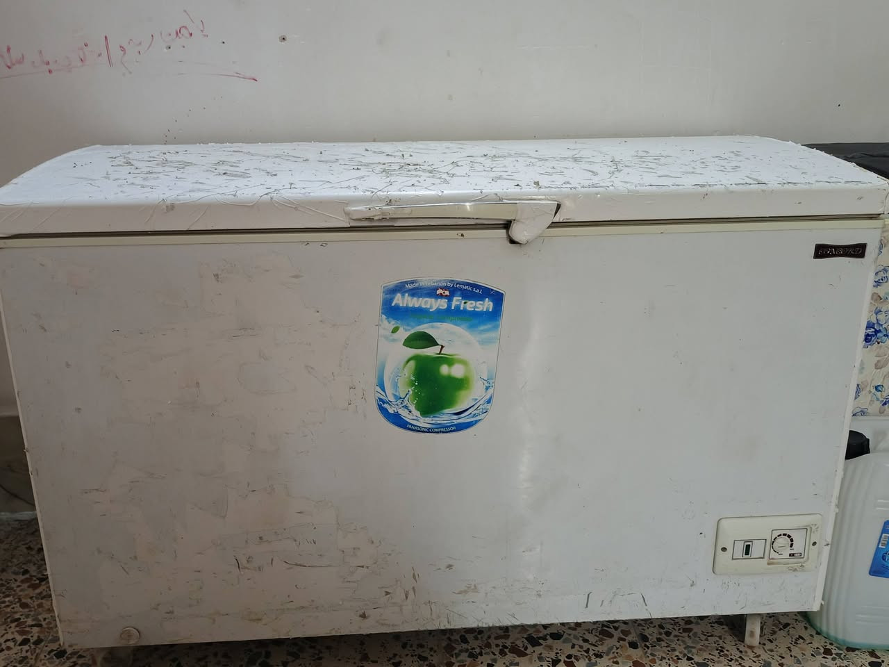 سلام عليكم تخم للبيع 5قطع ب250وبي مجال الكاونتر ب 100 وبي مجال فقط ابواب عوزه والمجمده ب 270 وبي مجال المكان بابل  قرب مجسر نادر للاسفسار خاص او علئ الرقم ‏‪***********‬‏
