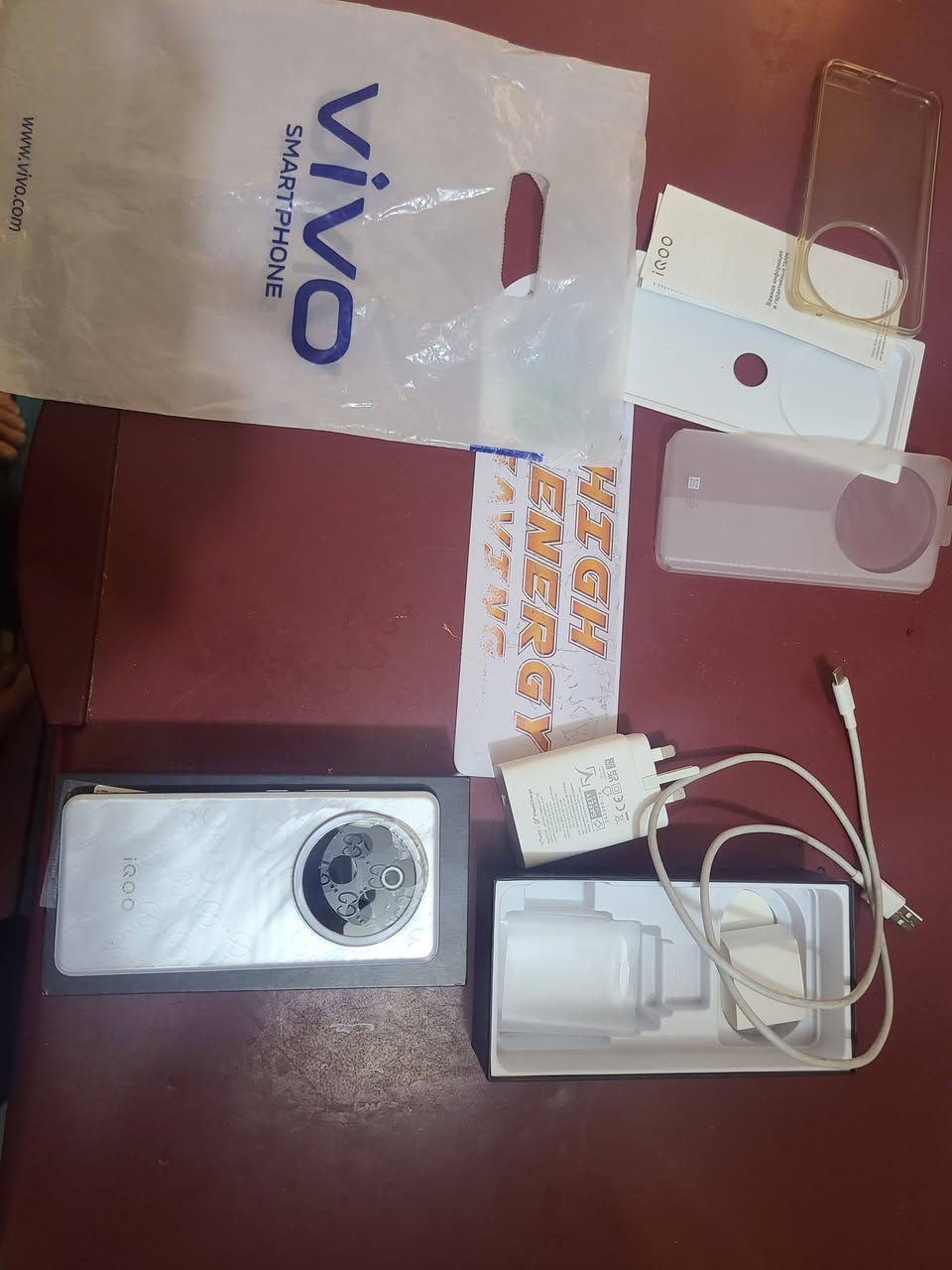 جهاز نظيف جدا للبيع وحسب ماموضح بالصور بشرط الفصح والتشغيل السعر 300 كربلاء حي  الغدير قرب مركز شرطة الغدير رقم موبايل ***********
