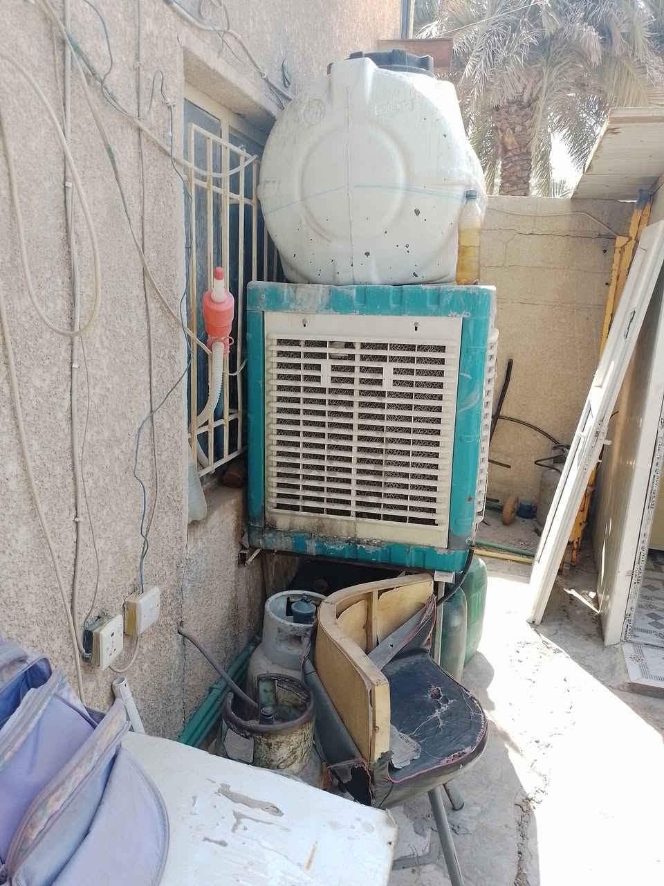 مبردات عدد ٢ نضيفات كشر ماطور هايلوجن شغلات حلفات سيلوس ثنينهن ب١٥٠ مكاني زعفرانية ***********
